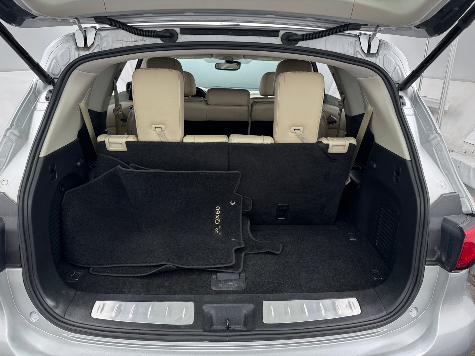 Thumbnail: 2019 INFINITI QX60 - 6