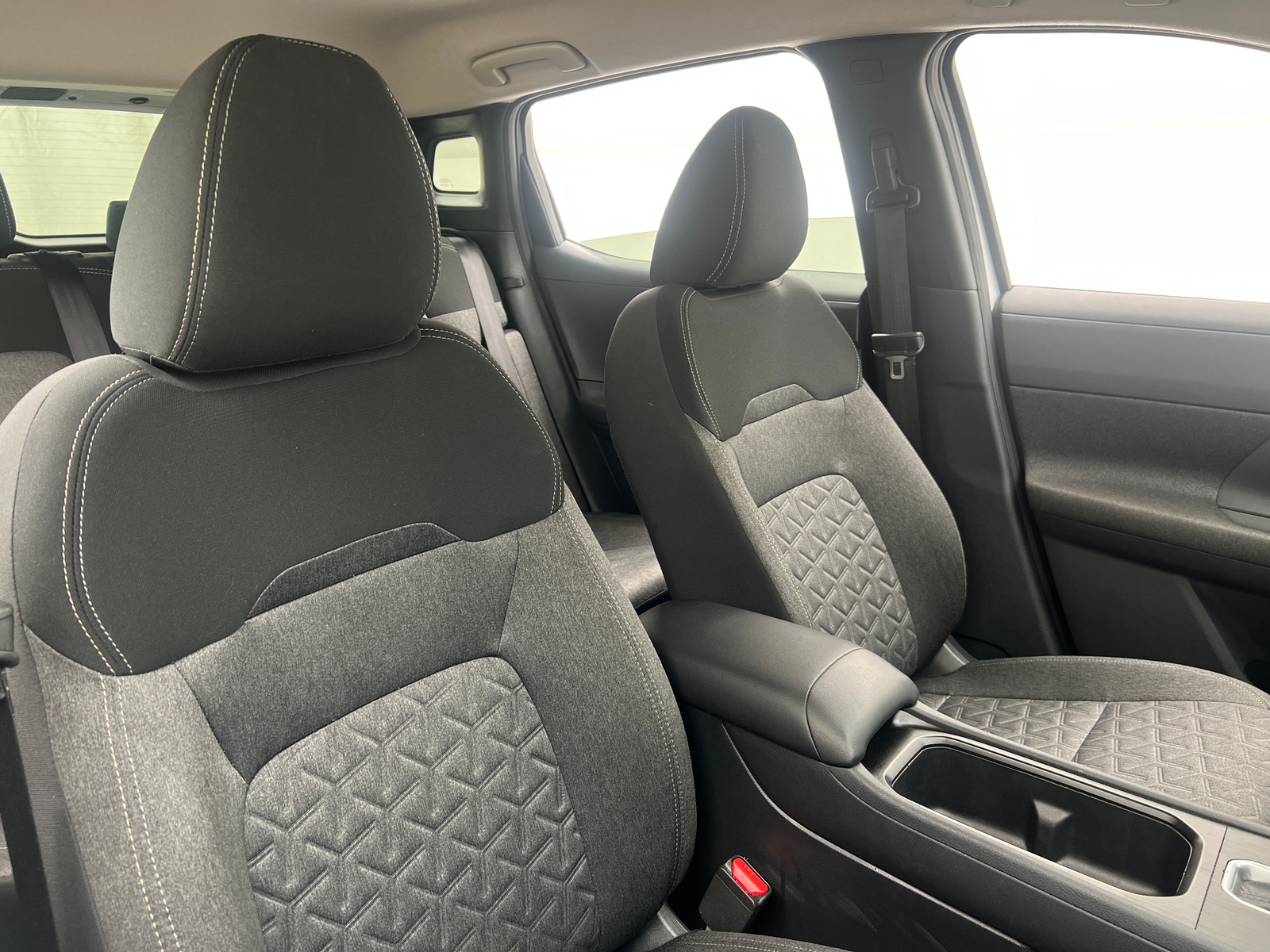 Thumbnail: 2026 Nissan Kicks - 2