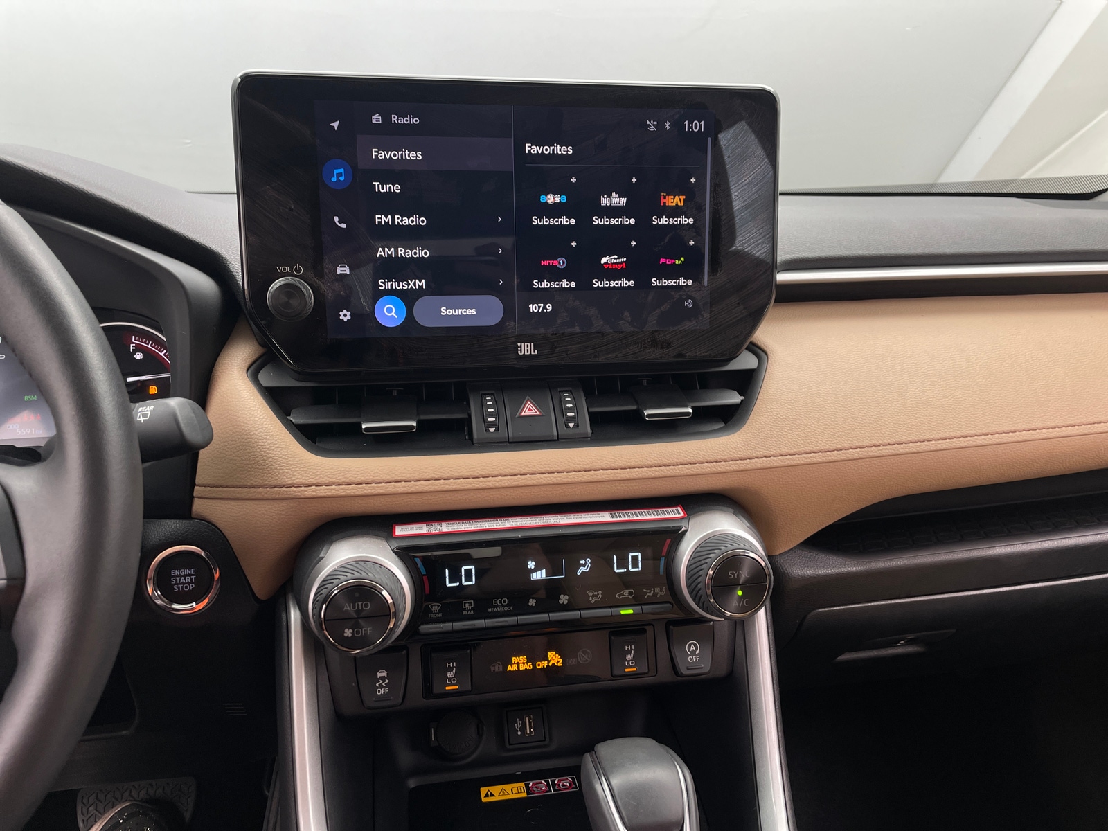 Thumbnail: 2025 Toyota RAV4 - 3