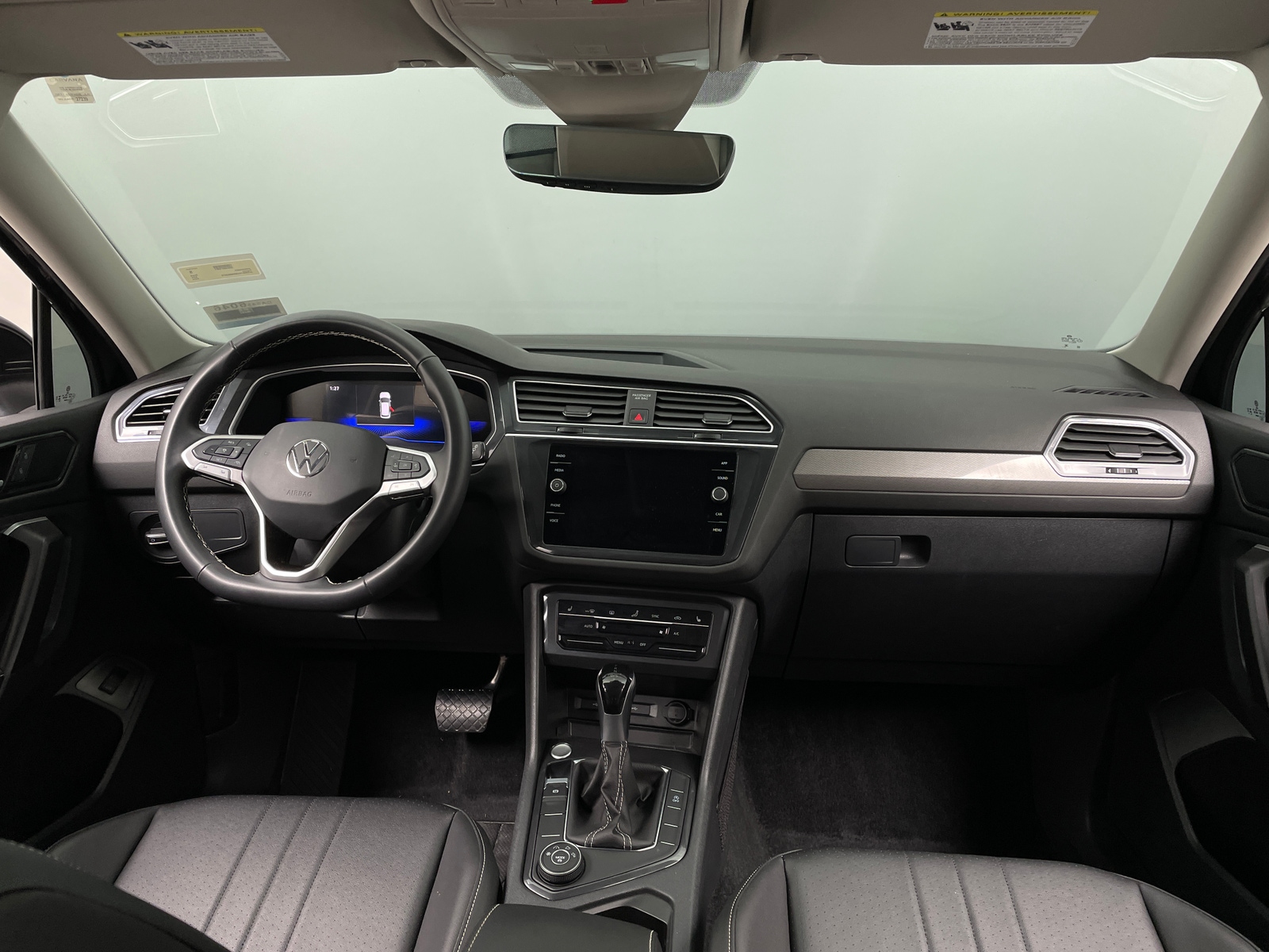 Thumbnail: 2024 Volkswagen Tiguan - 2