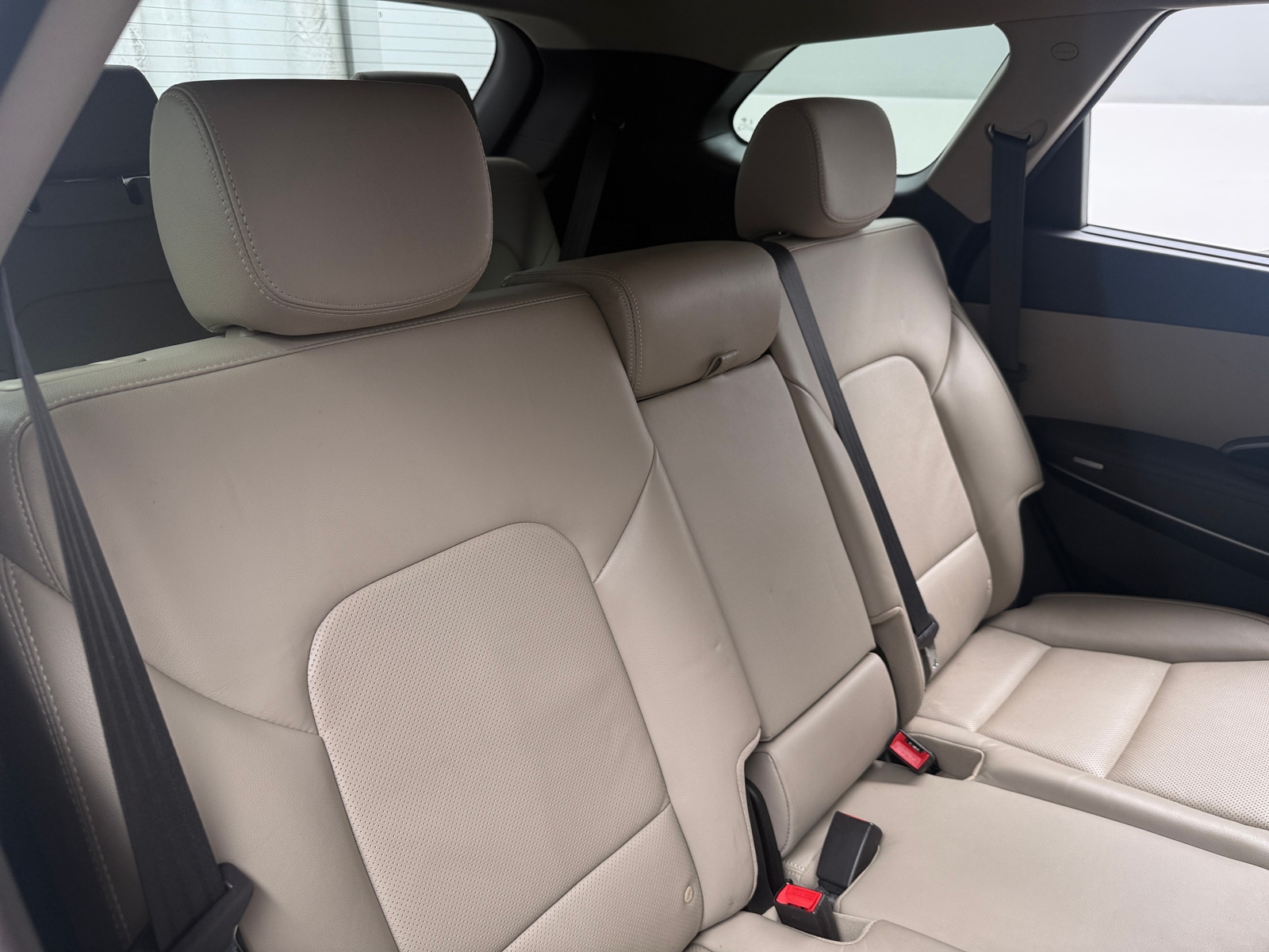 Thumbnail: 2017 Hyundai Santa Fe - 5
