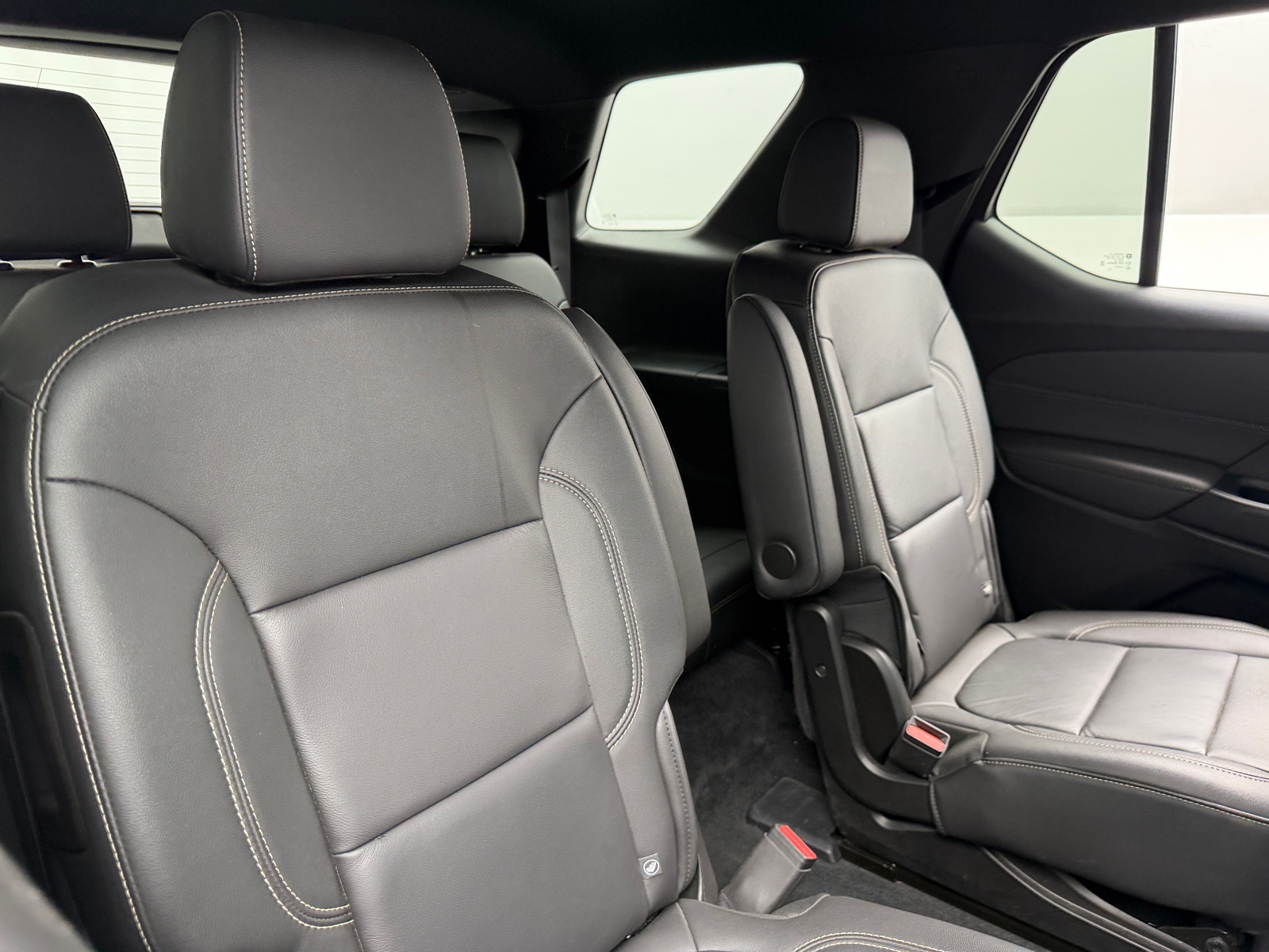 Thumbnail: 2023 Chevrolet Traverse - 5