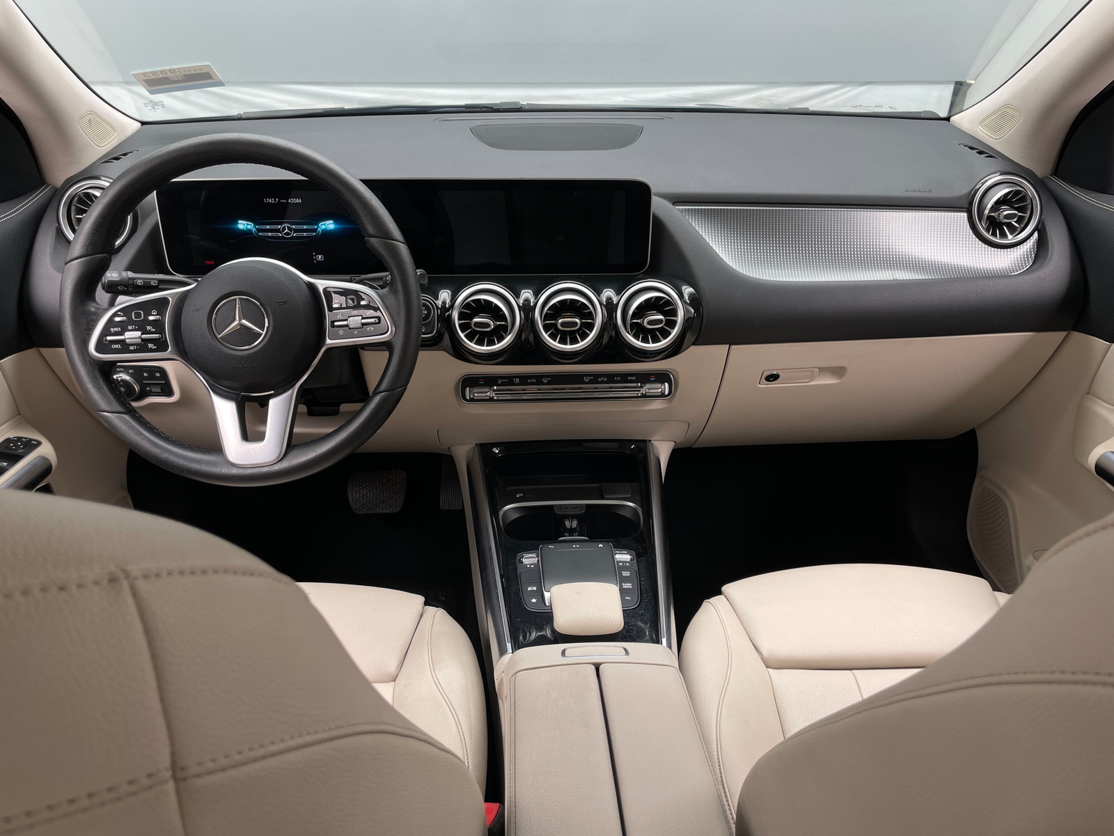 Thumbnail: 2021 Mercedes-Benz GLA - 2