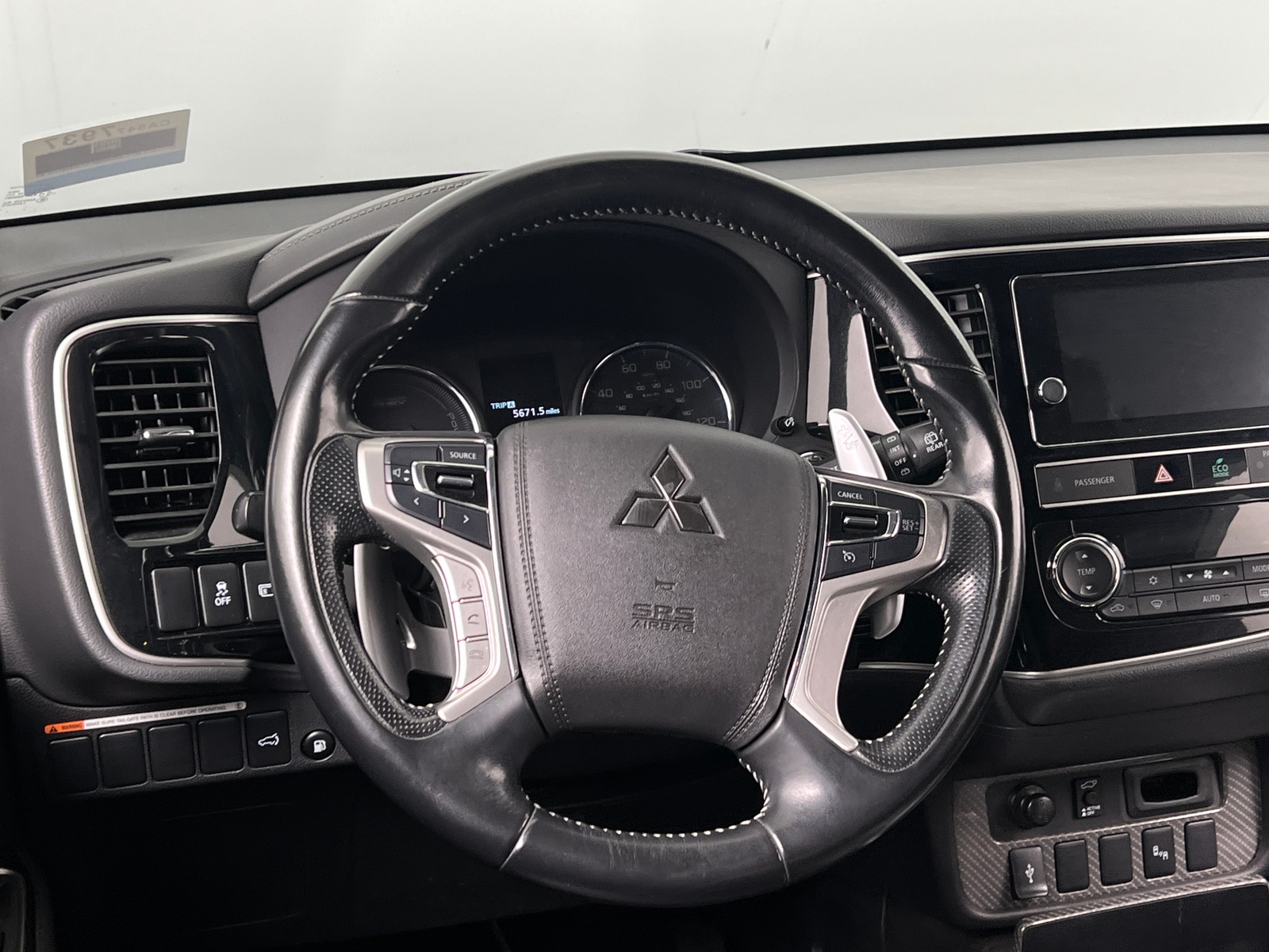 Thumbnail: 2019 Mitsubishi Outlander - 4