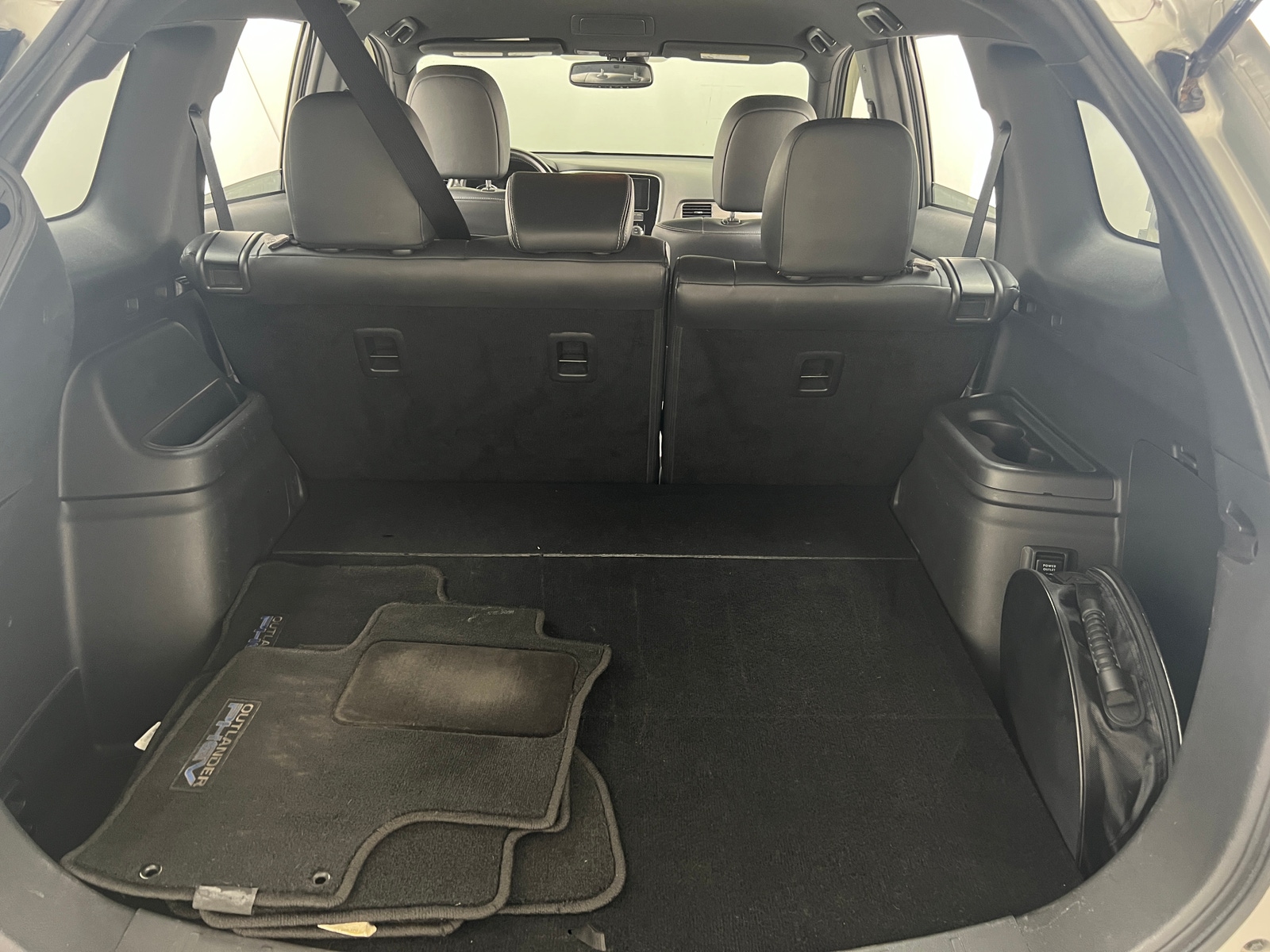 Thumbnail: 2019 Mitsubishi Outlander - 6