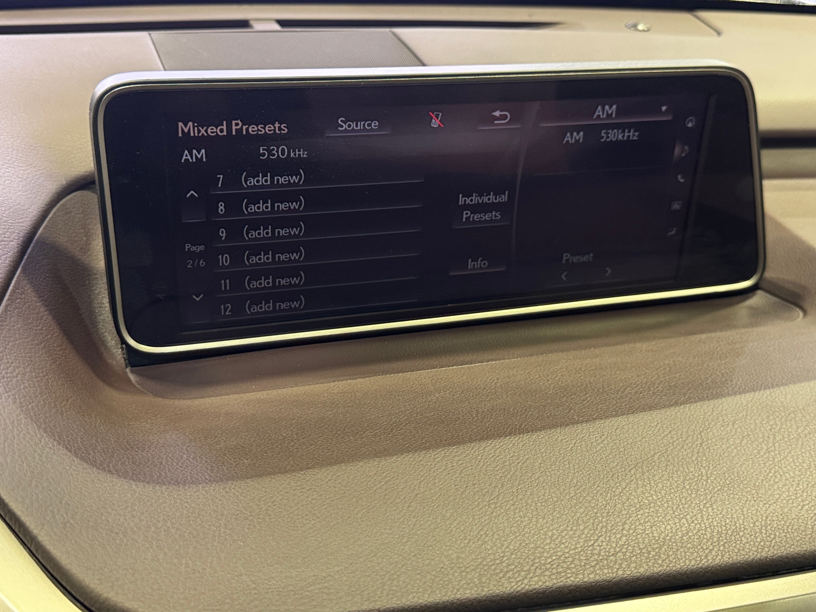 Thumbnail: 2019 Lexus RX - 4