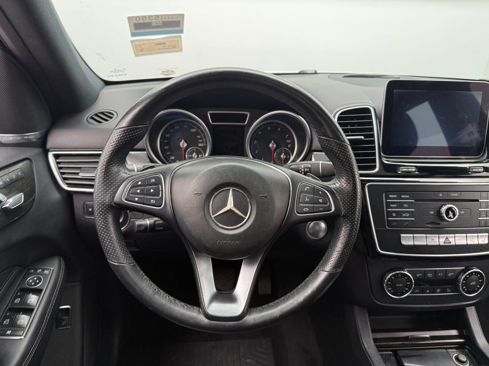 Thumbnail: 2017 Mercedes-Benz GLE - 4