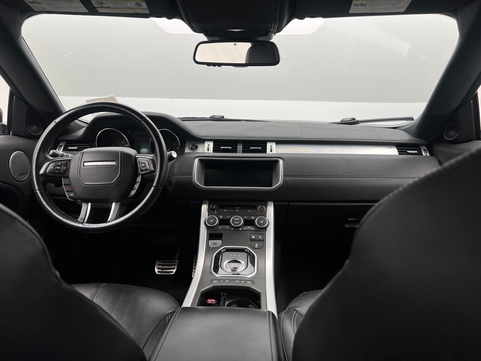 Thumbnail: 2017 Land Rover Range Rover Evoque - 2