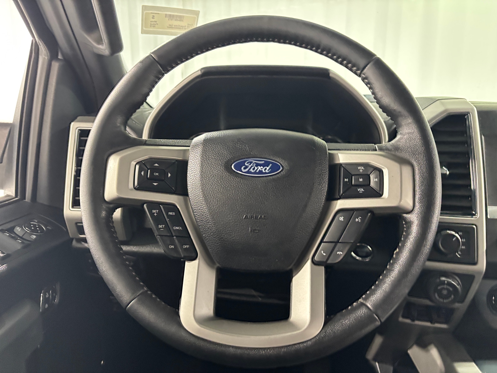 Thumbnail: 2019 Ford Econoline - 4
