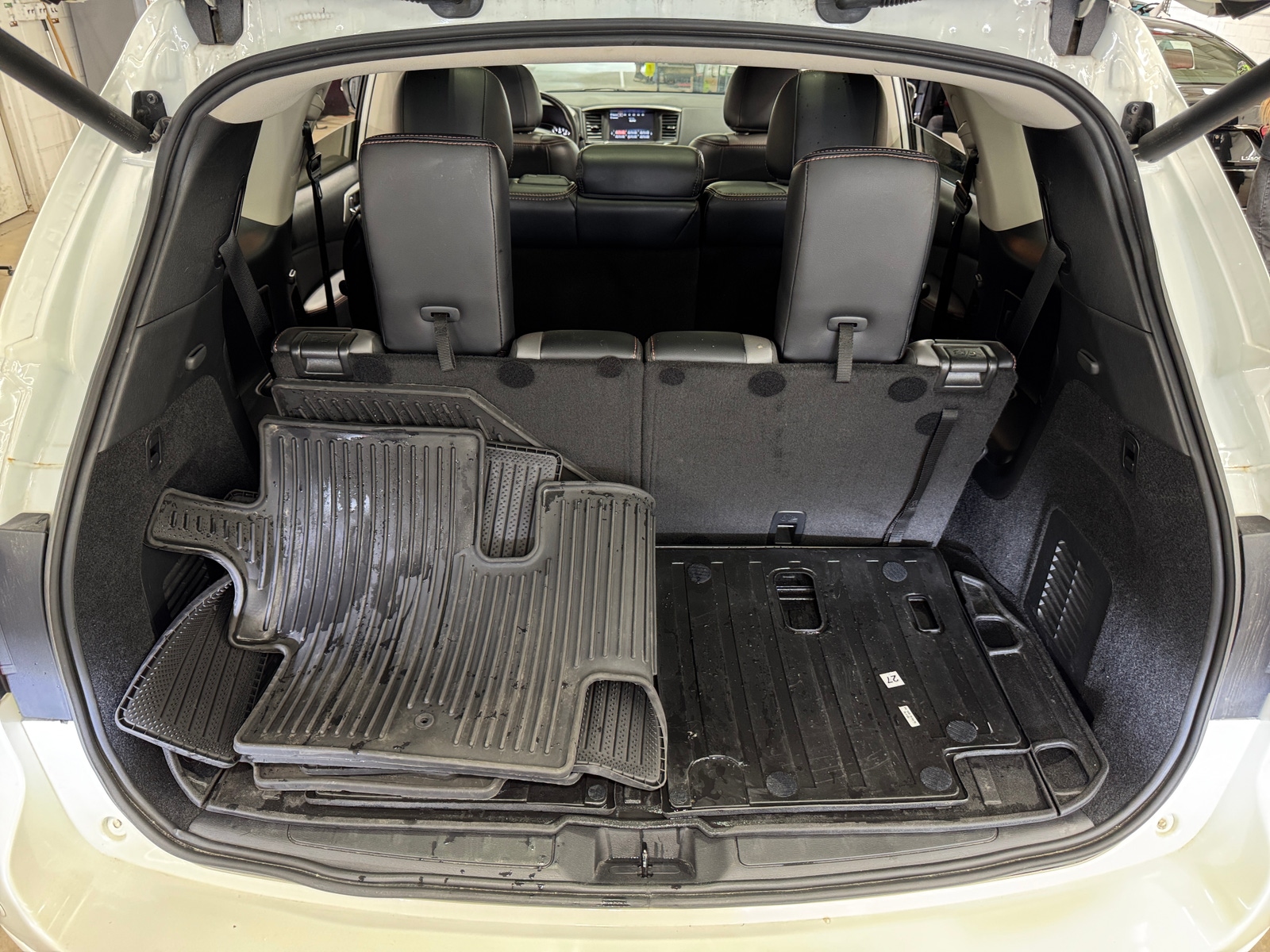 Thumbnail: 2019 Nissan Pathfinder - 6