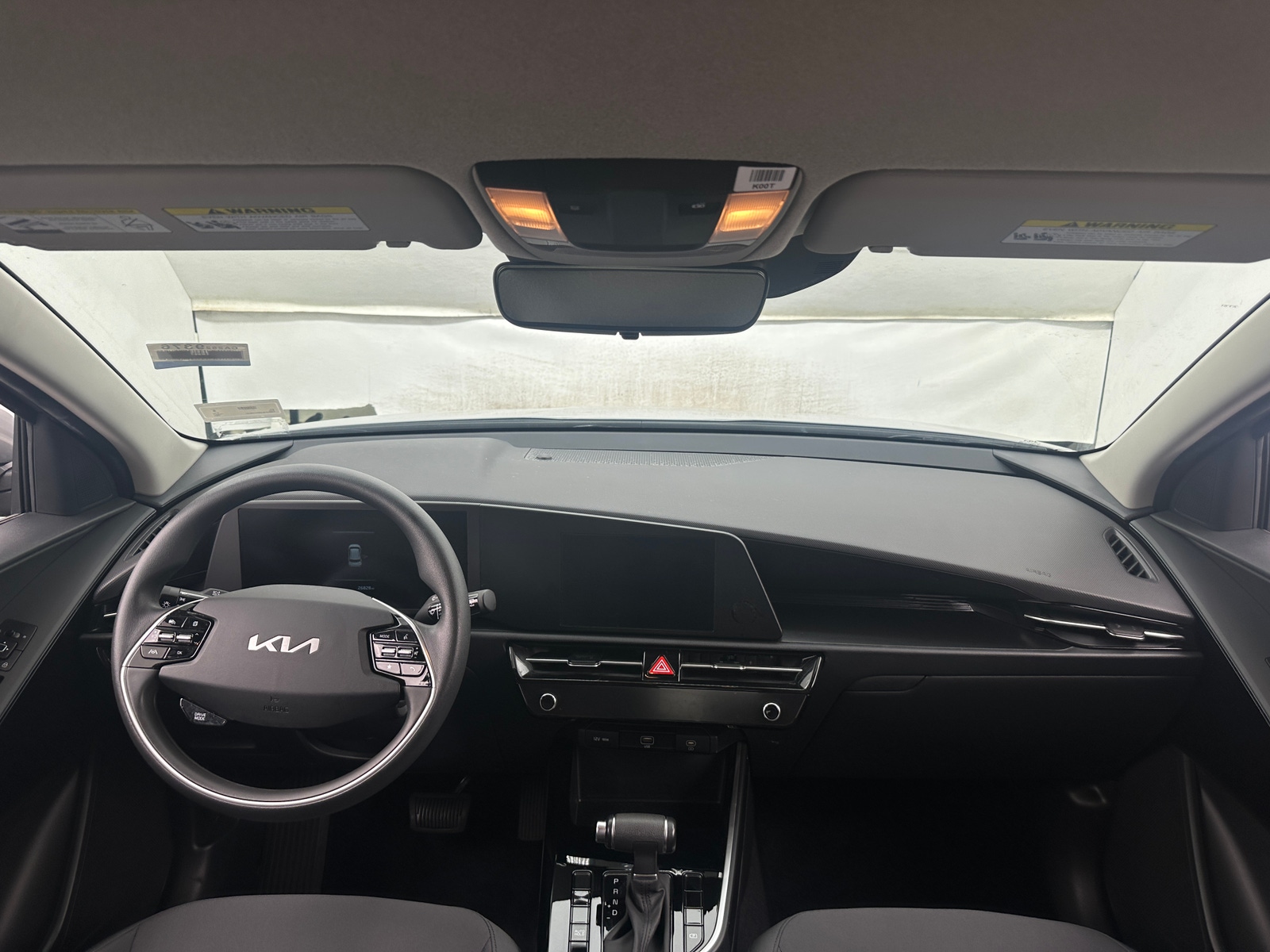 Thumbnail: 2024 Kia Niro - 3