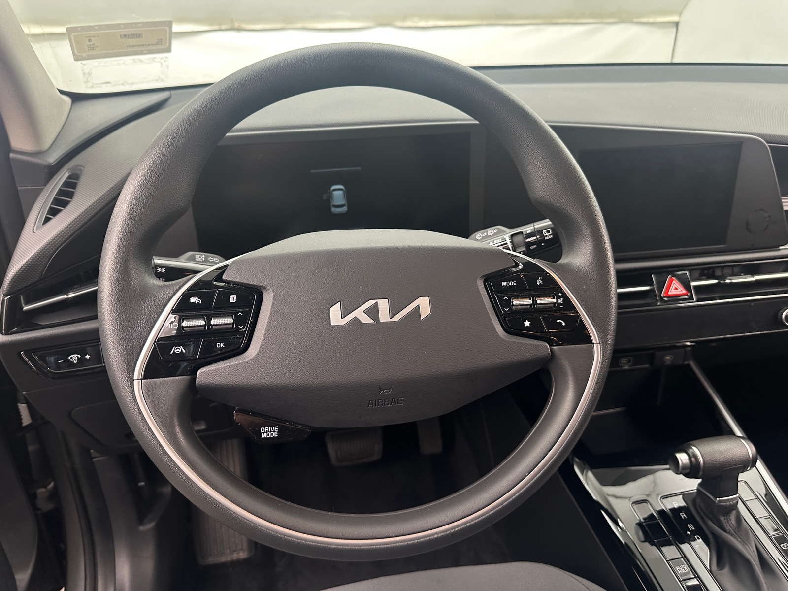 Thumbnail: 2024 Kia Niro - 5