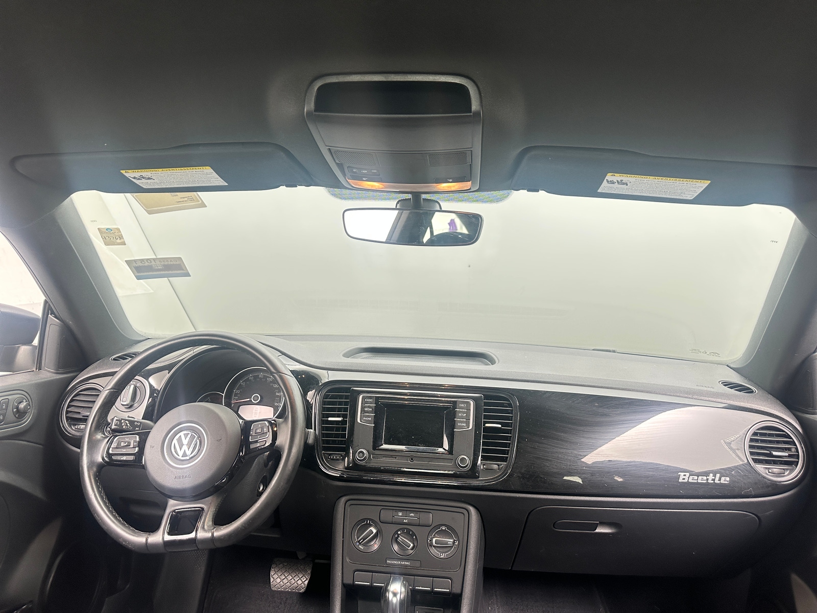 Thumbnail: 2017 Volkswagen Beetle - 3