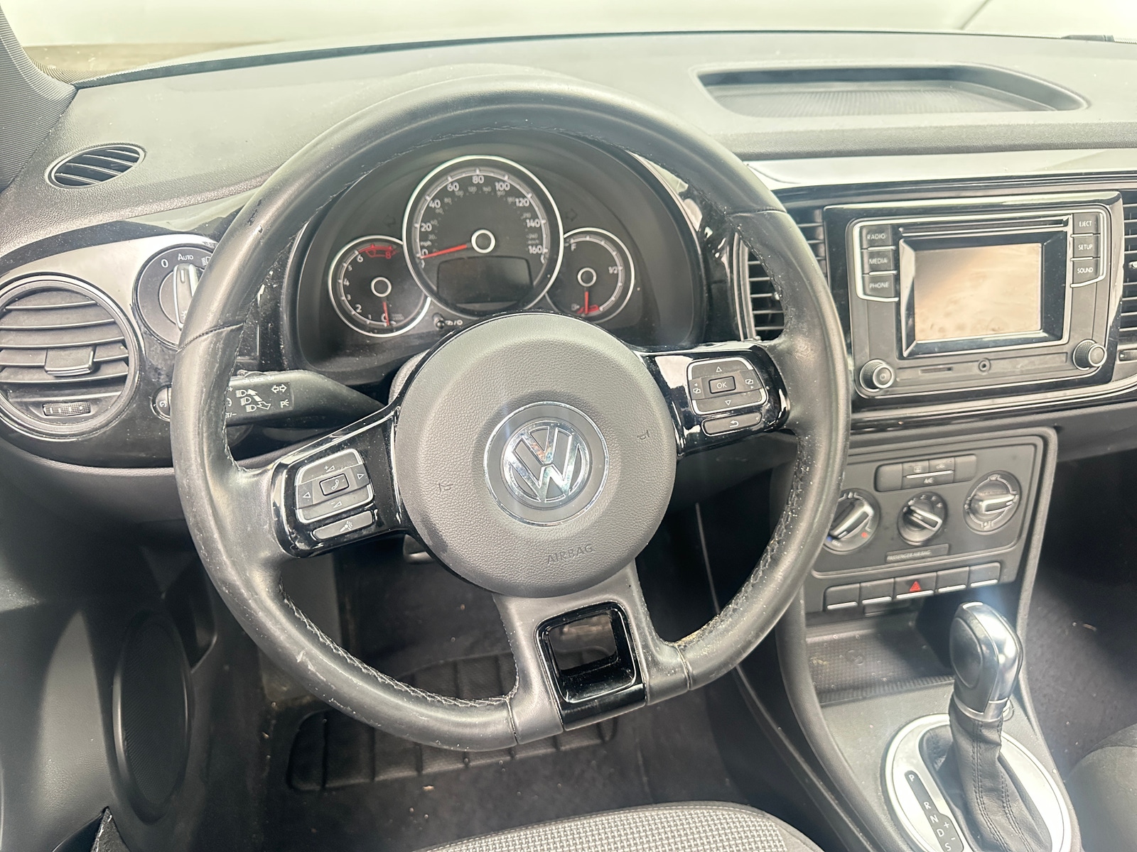 Thumbnail: 2017 Volkswagen Beetle - 5