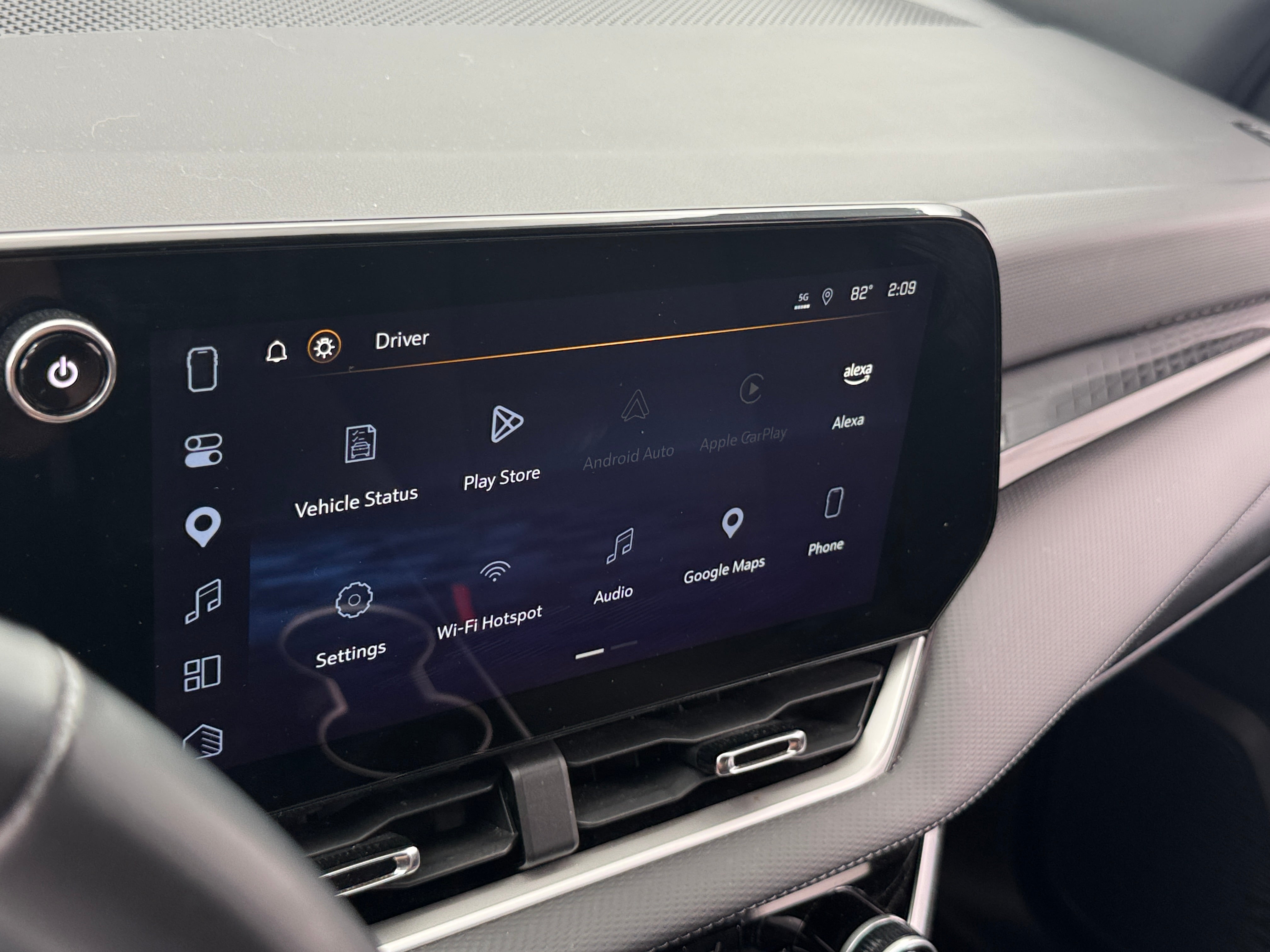 2025 Chevrolet Equinox LT - Photo 12