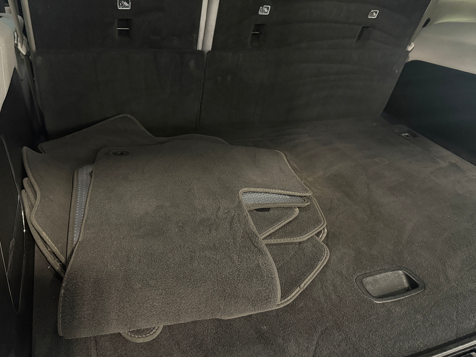 Thumbnail: 2024 Jeep Wagoneer - 6