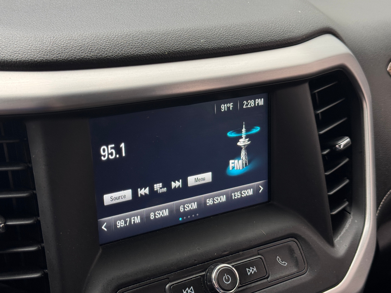 Thumbnail: 2018 GMC Acadia - 4