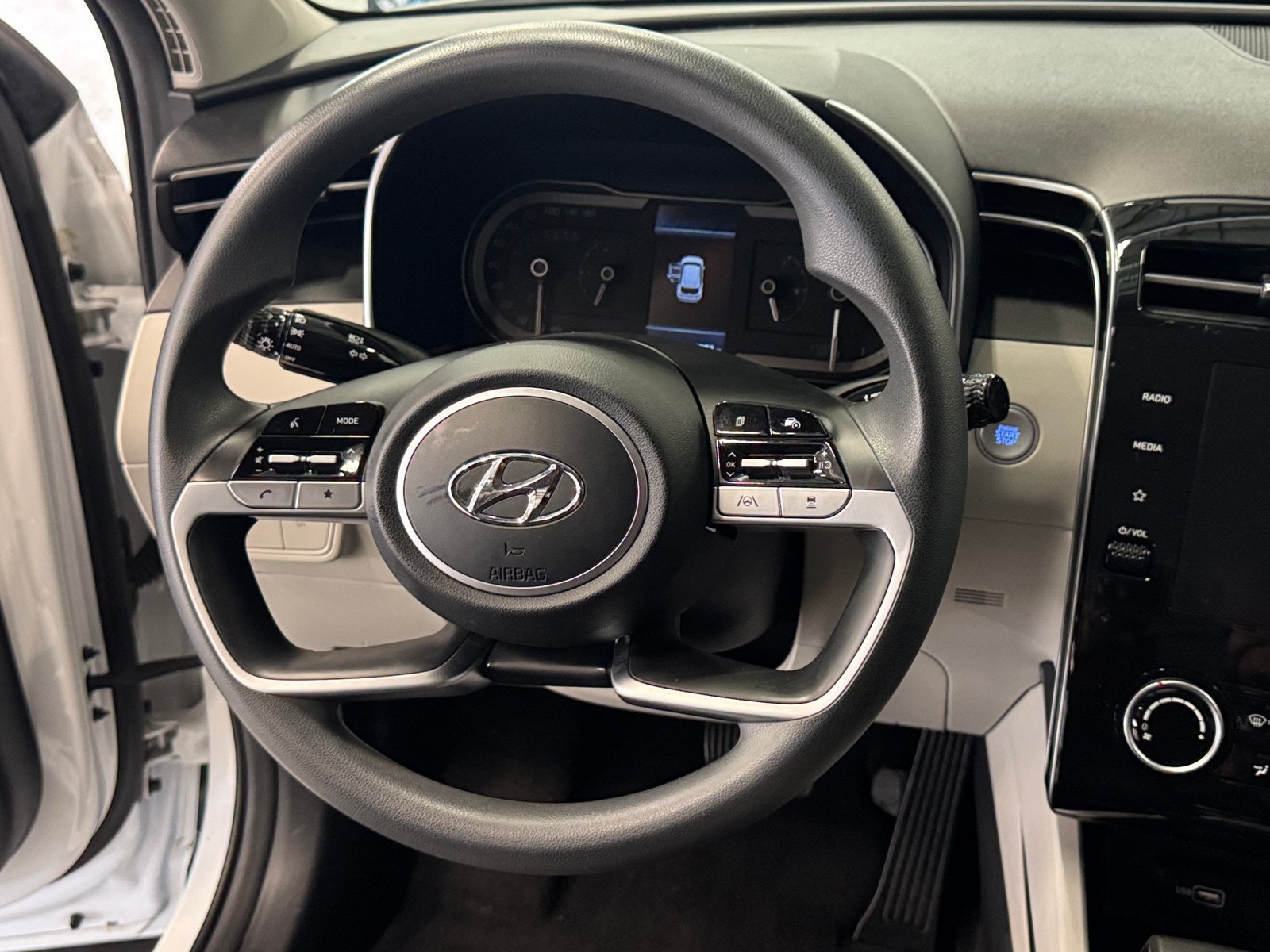 Thumbnail: 2022 Hyundai Tucson - 5