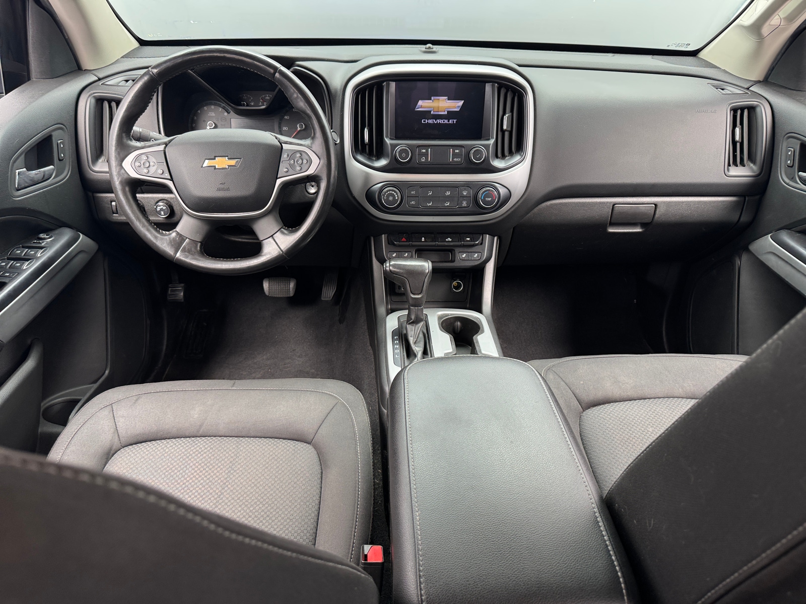 Thumbnail: 2019 Chevrolet Colorado - 3