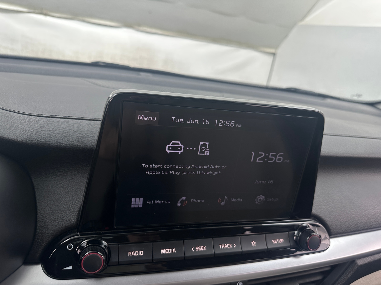 Thumbnail: 2023 Kia Forte - 4