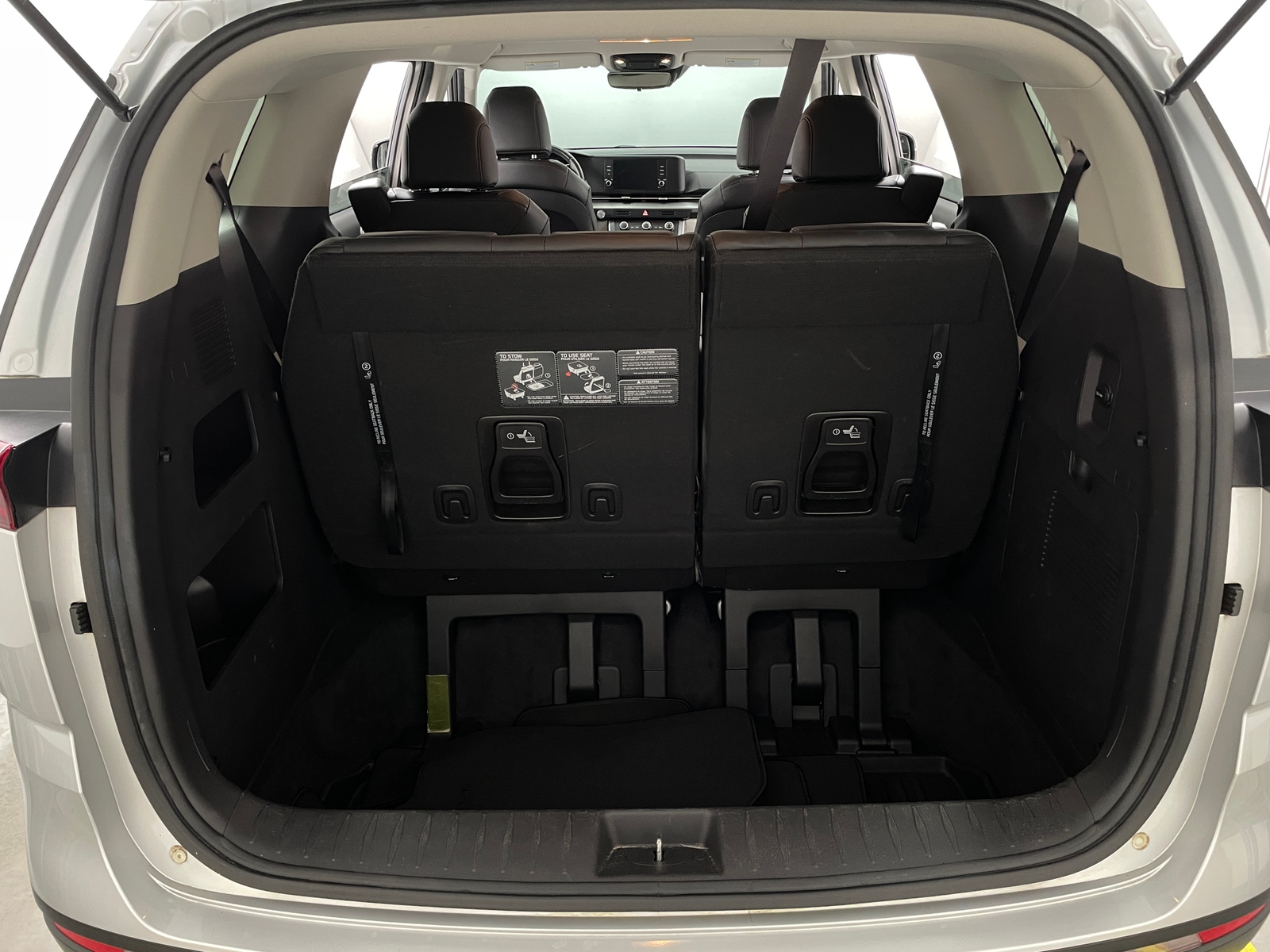 Thumbnail: 2022 Kia Carnival - 6