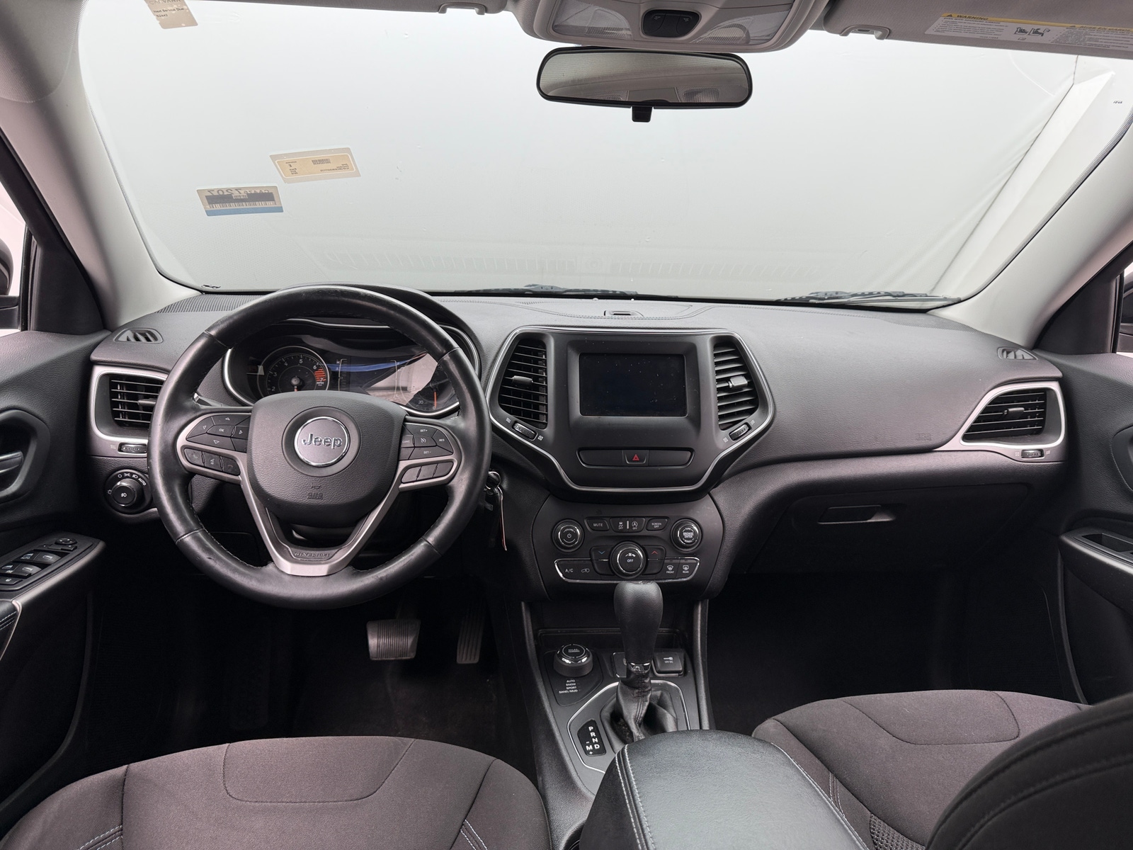 Thumbnail: 2019 Jeep Cherokee - 3