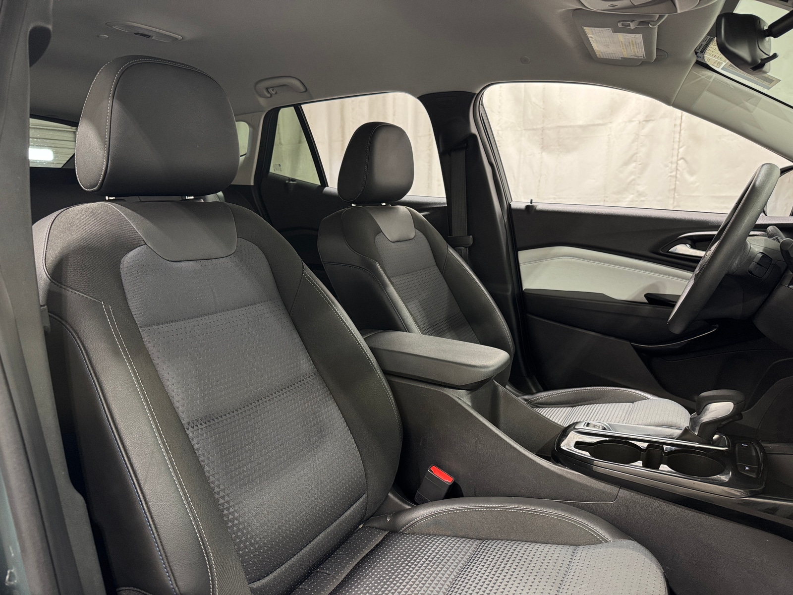 Thumbnail: 2025 Chevrolet Trax - 2