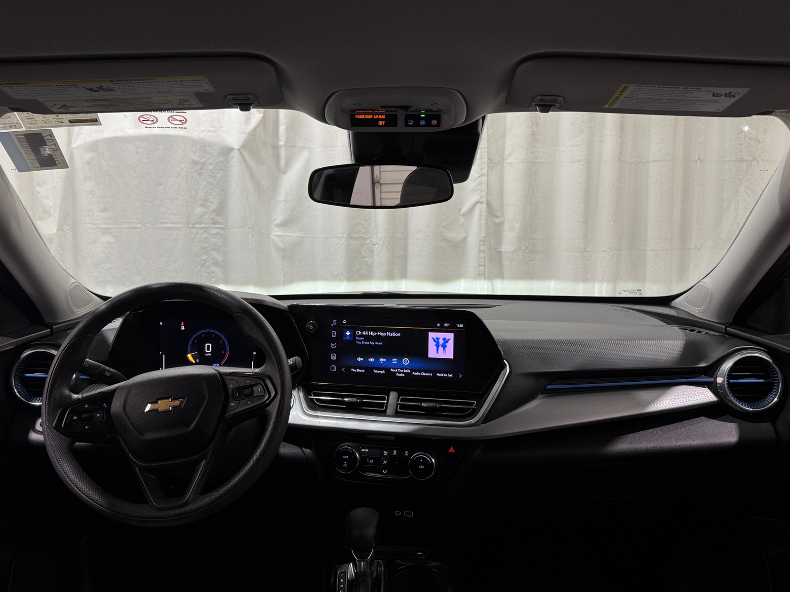 Thumbnail: 2025 Chevrolet Trax - 3