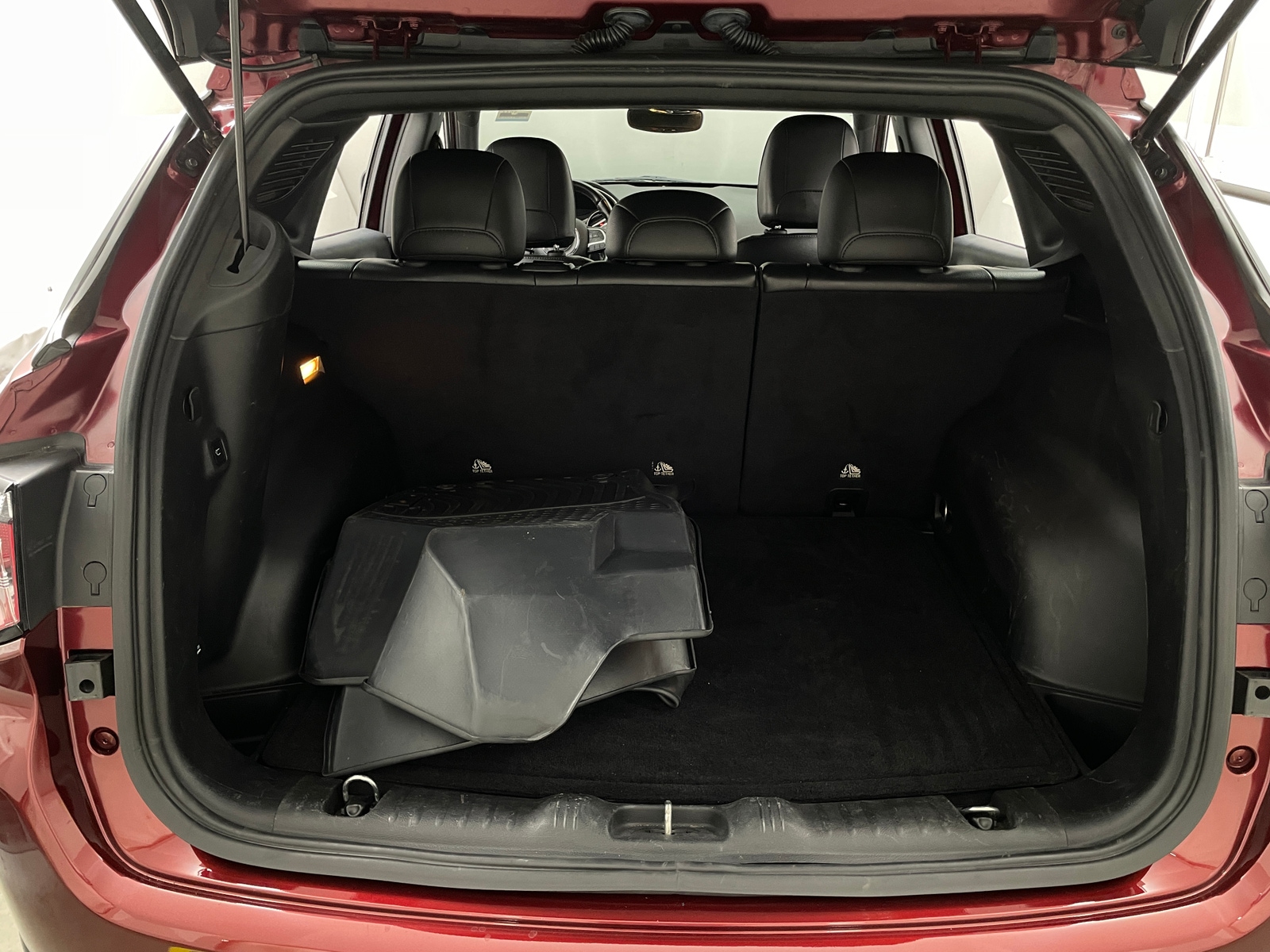 Thumbnail: 2021 Jeep Compass - 7