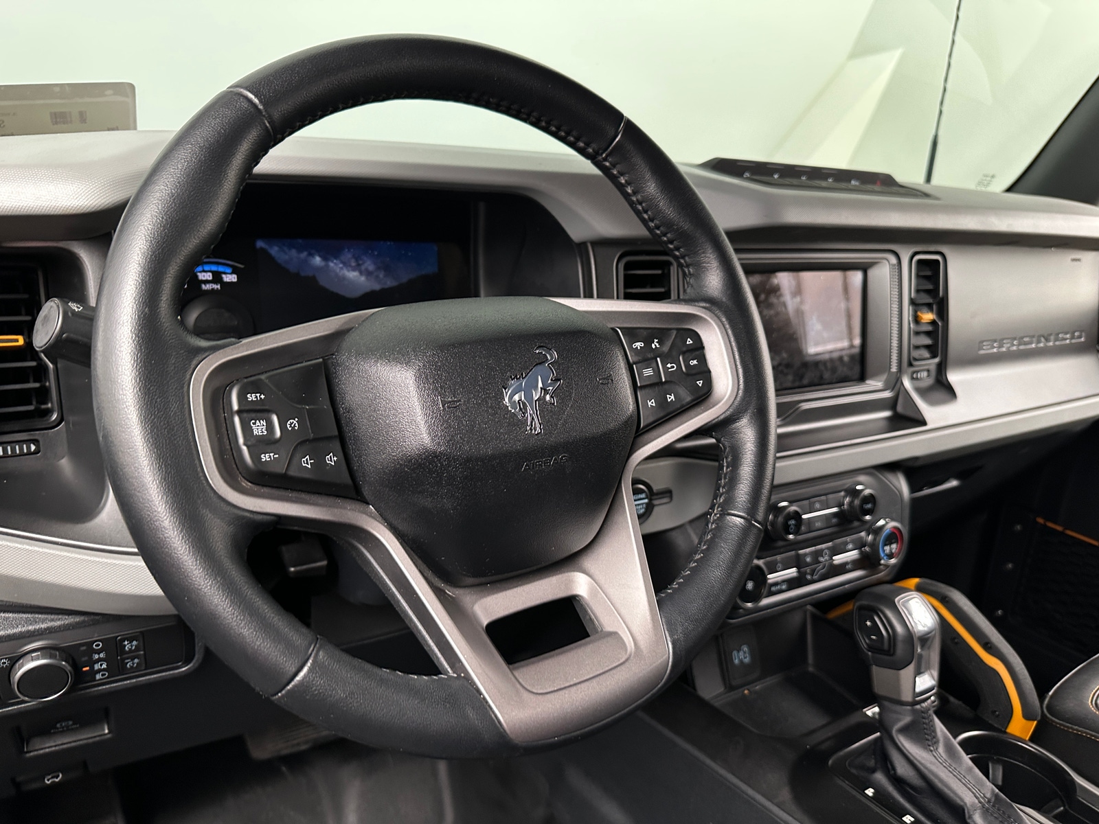 Thumbnail: 2022 Ford Bronco - 4