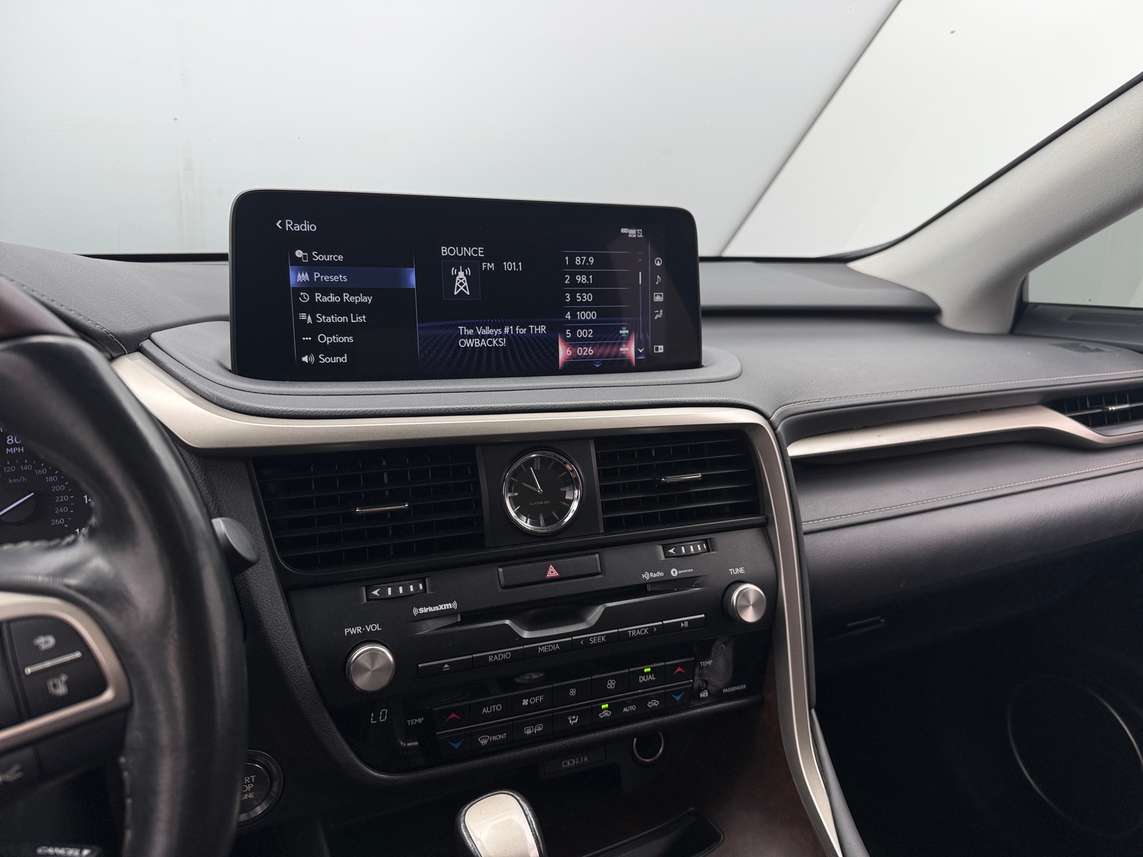 Thumbnail: 2020 Lexus RX - 3