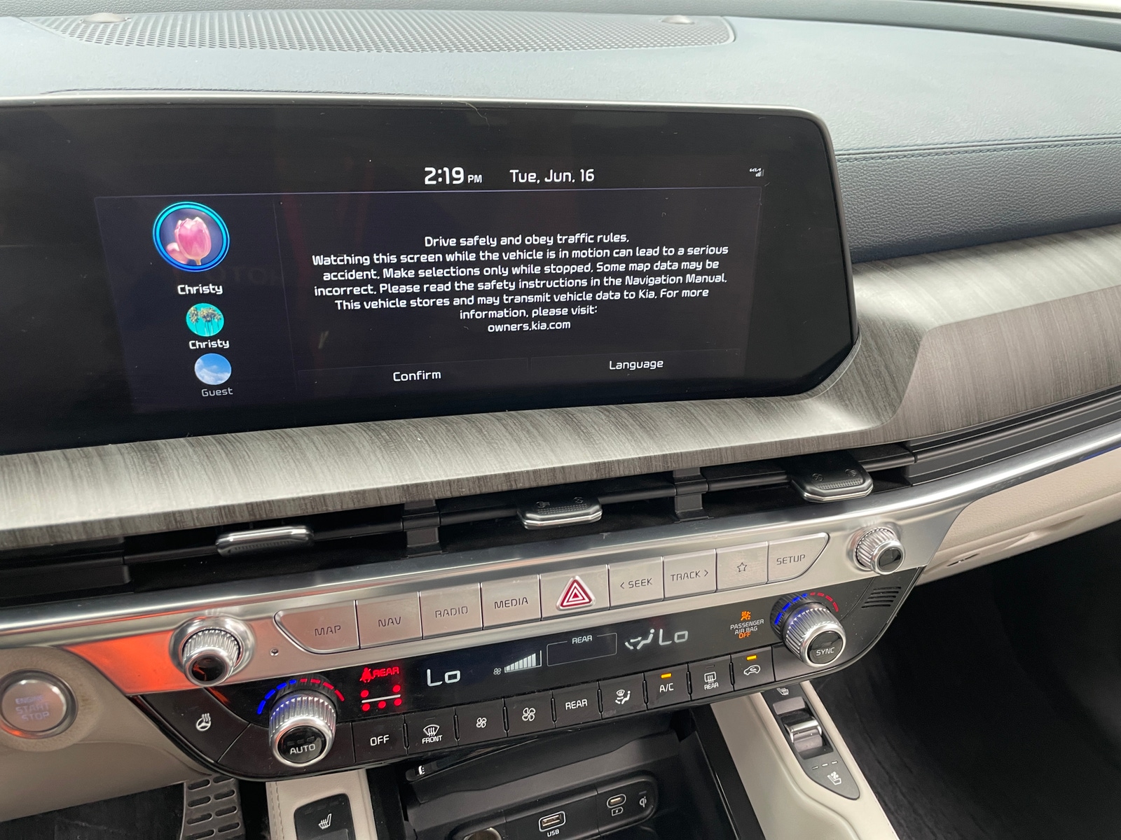 Thumbnail: 2023 Kia Telluride - 4