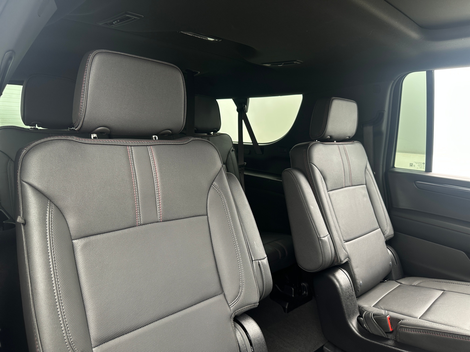 Thumbnail: 2025 Chevrolet Suburban - 5