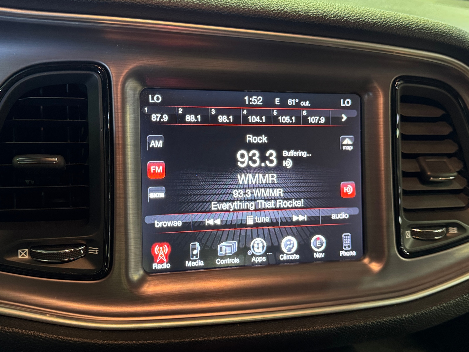 Thumbnail: 2015 Dodge Challenger - 4