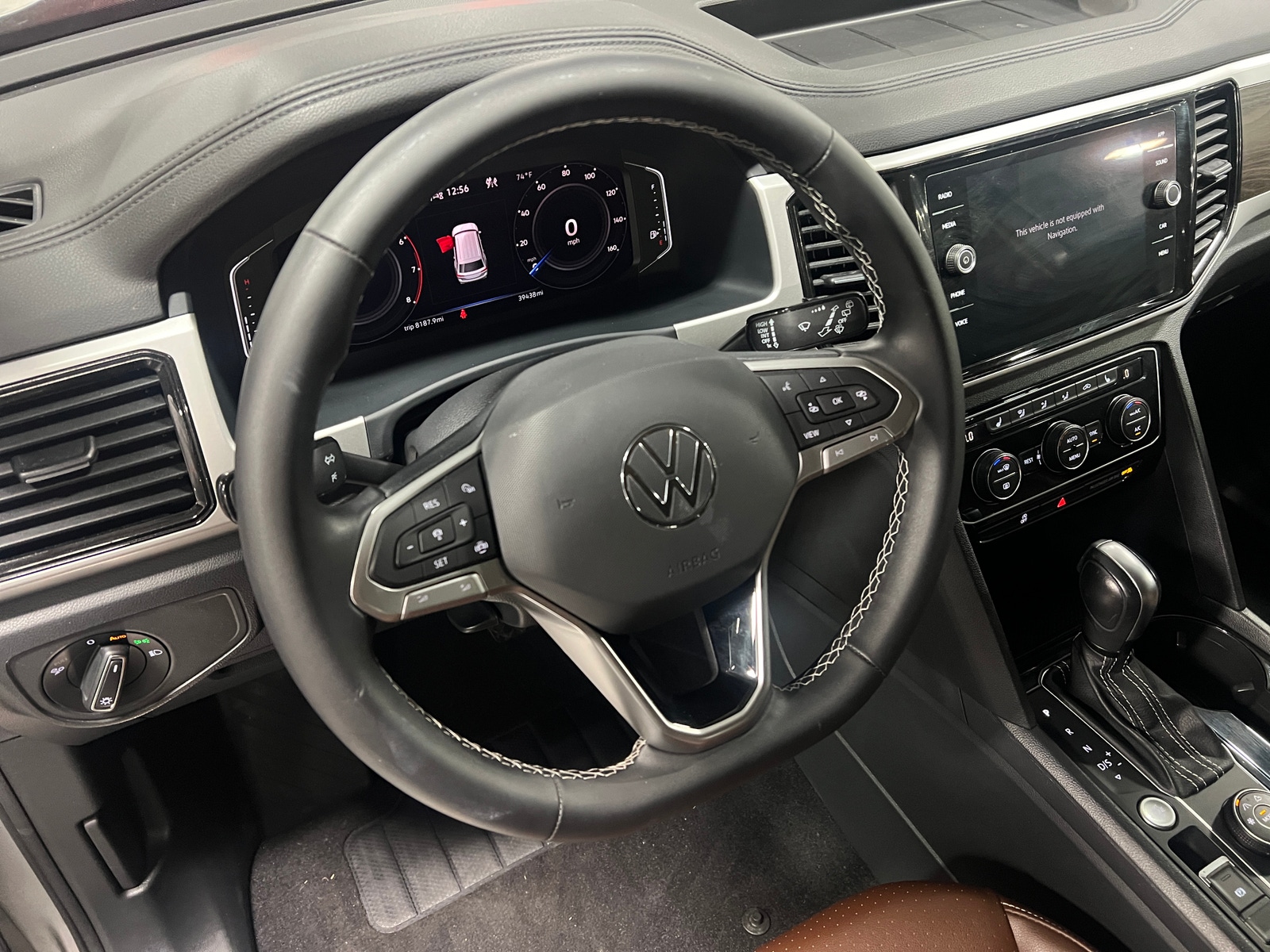 Thumbnail: 2022 Volkswagen Atlas - 4