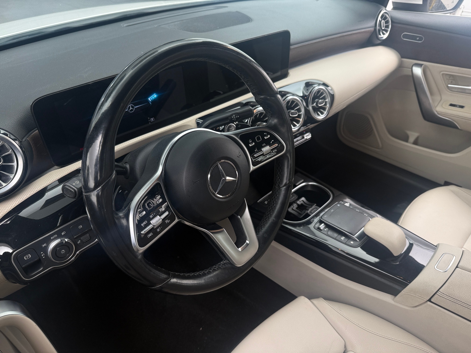 Thumbnail: 2022 Mercedes-Benz A-Class - 4
