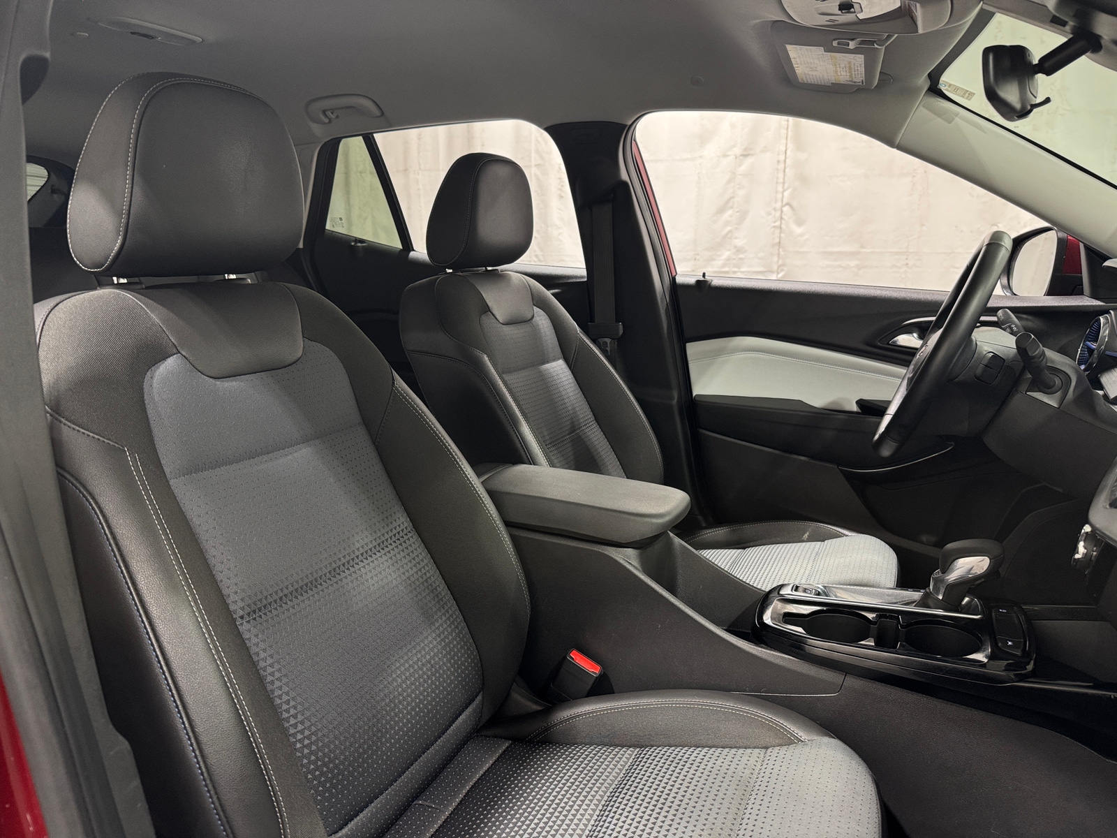 Thumbnail: 2025 Chevrolet Trax - 2