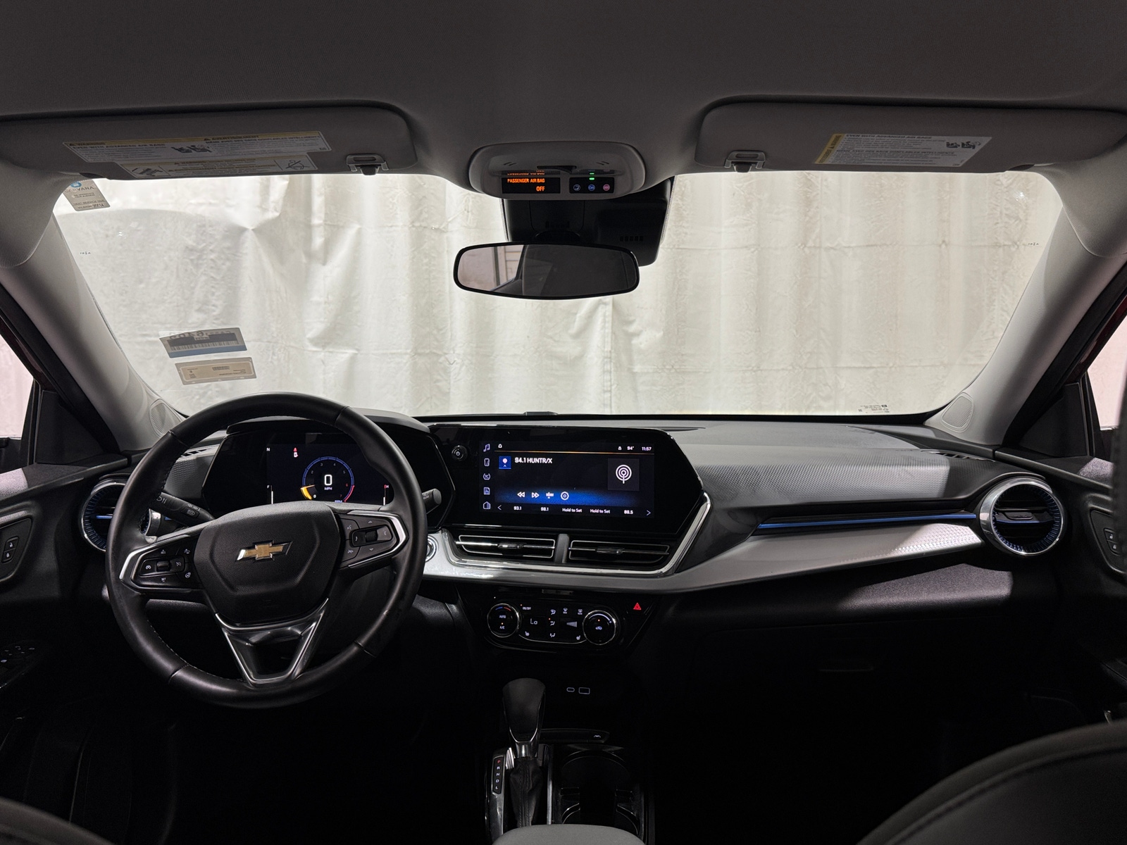 Thumbnail: 2025 Chevrolet Trax - 3