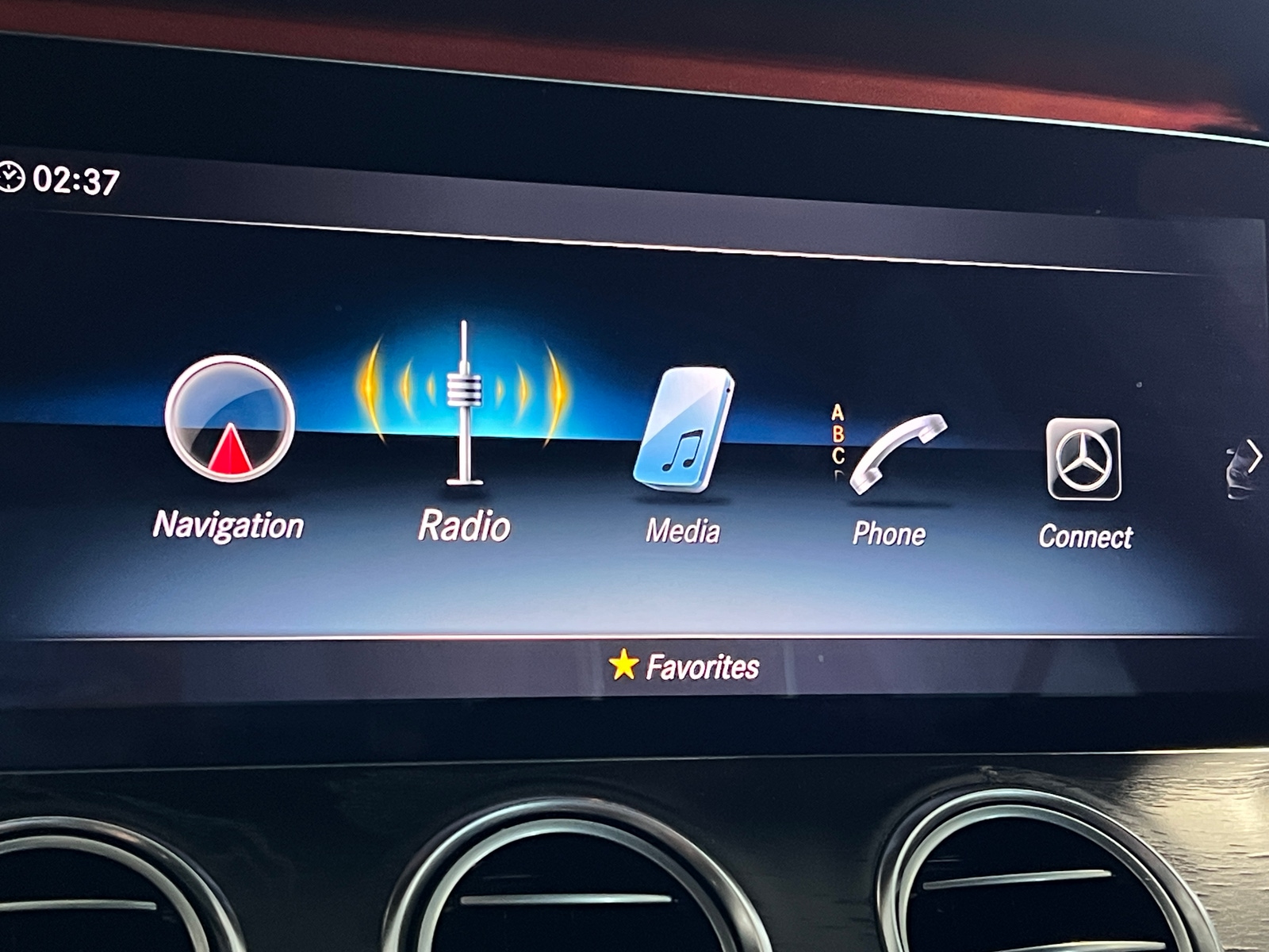 Thumbnail: 2019 Mercedes-Benz E-Class - 3