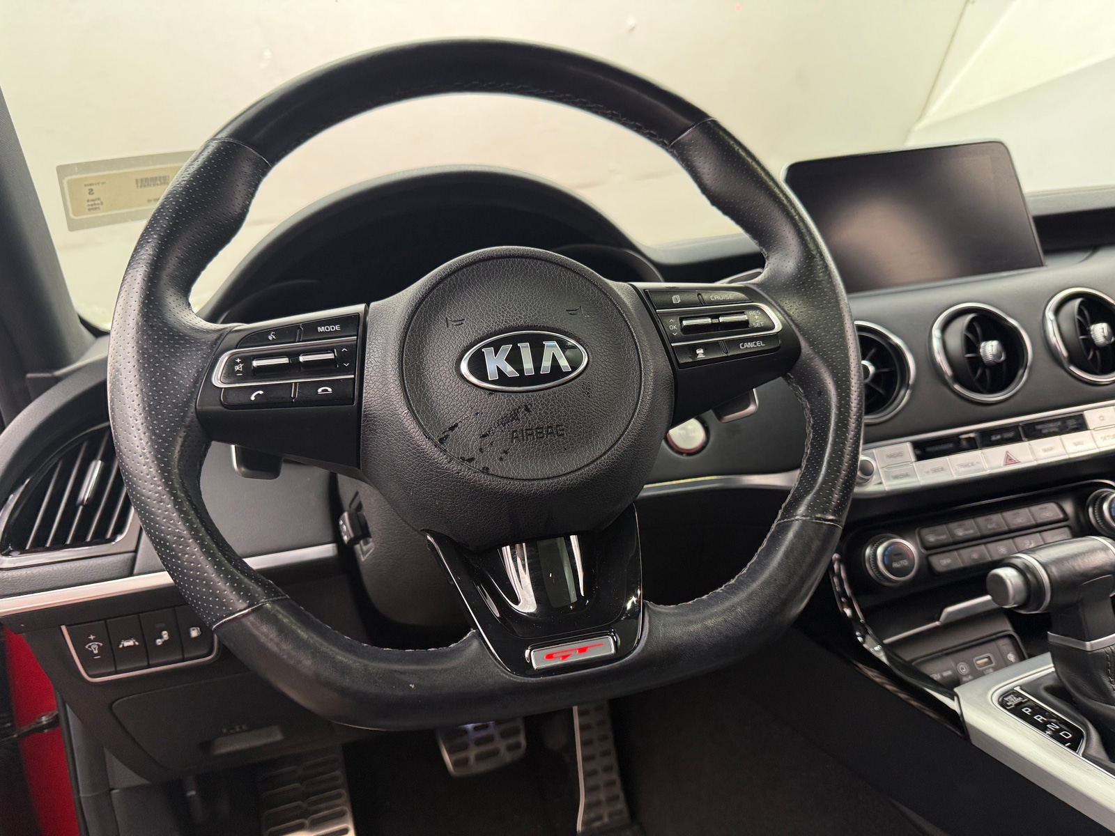 Thumbnail: 2020 Kia Stinger - 4