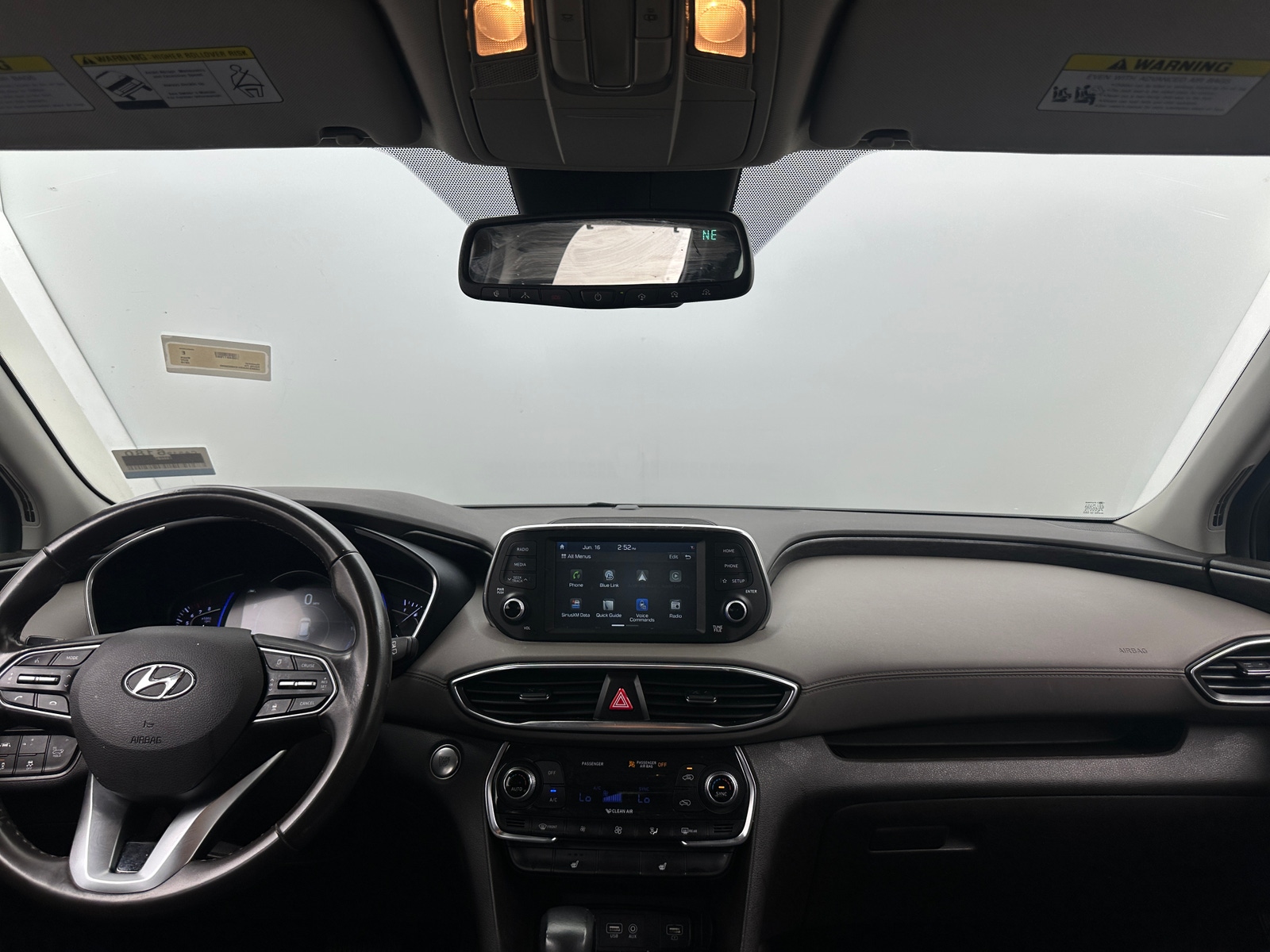 Thumbnail: 2019 Hyundai Santa Fe - 3