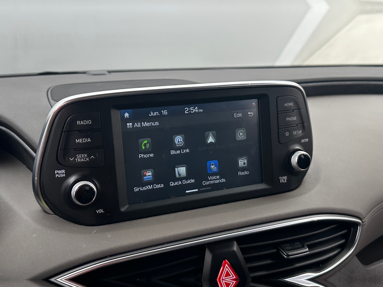 Thumbnail: 2019 Hyundai Santa Fe - 4