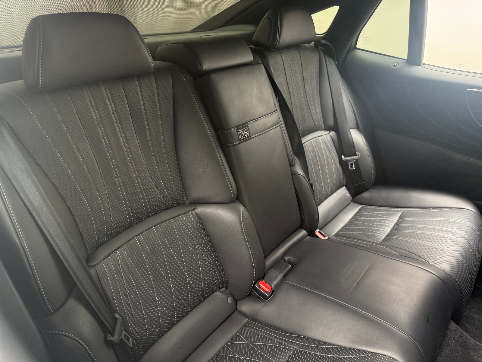 Thumbnail: 2019 Lexus LS - 5
