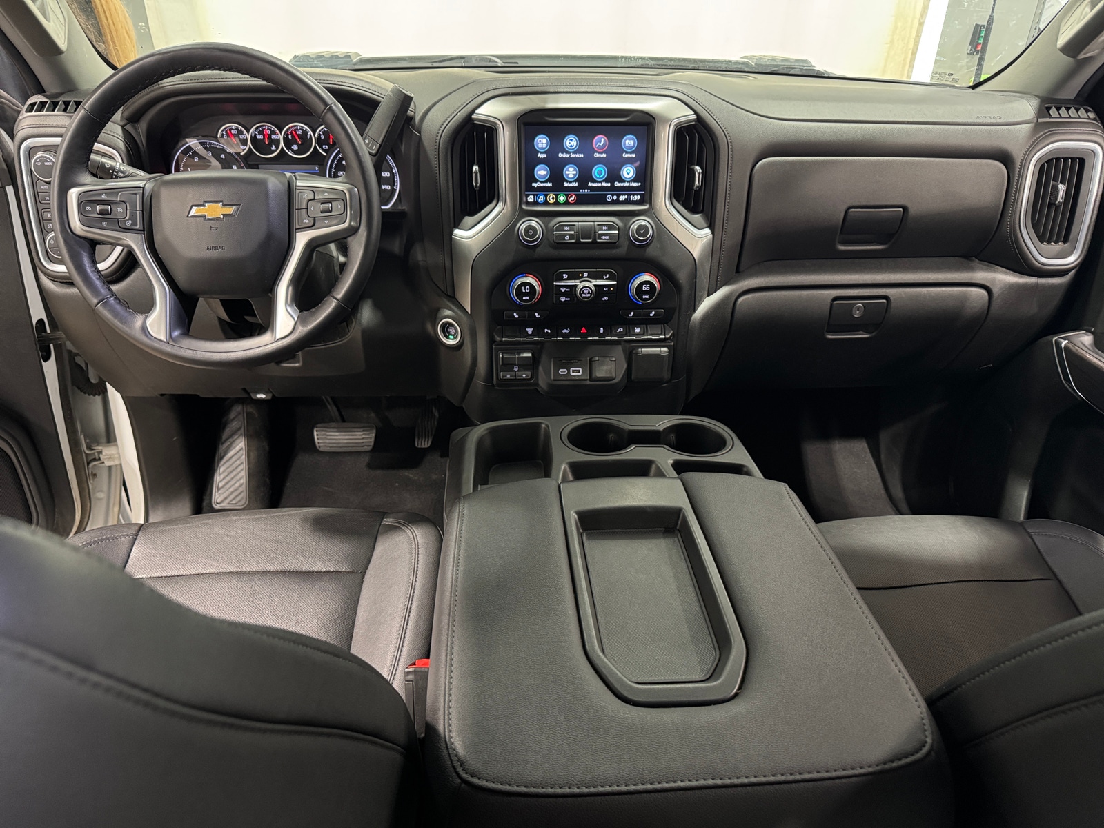 Thumbnail: 2022 Chevrolet Silverado 2500 - 2
