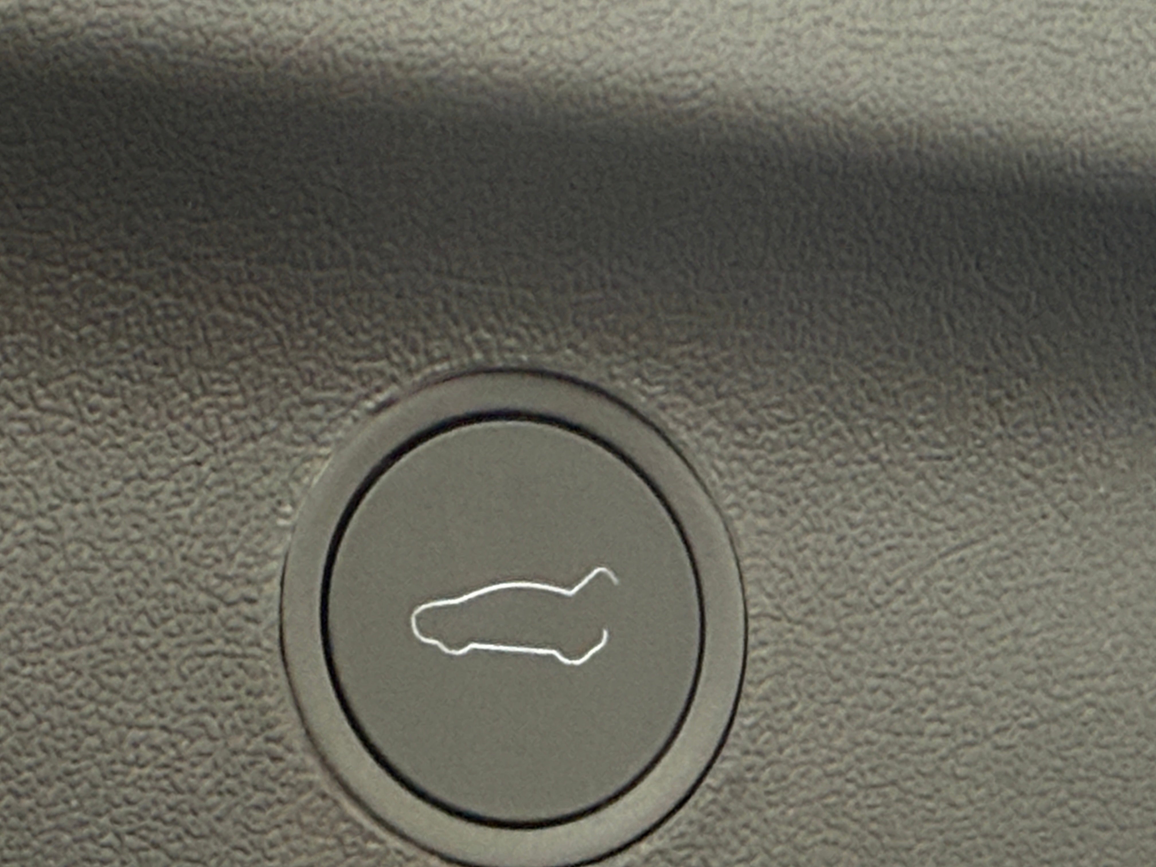 2026 Tesla Model Y Standard - Photo 19