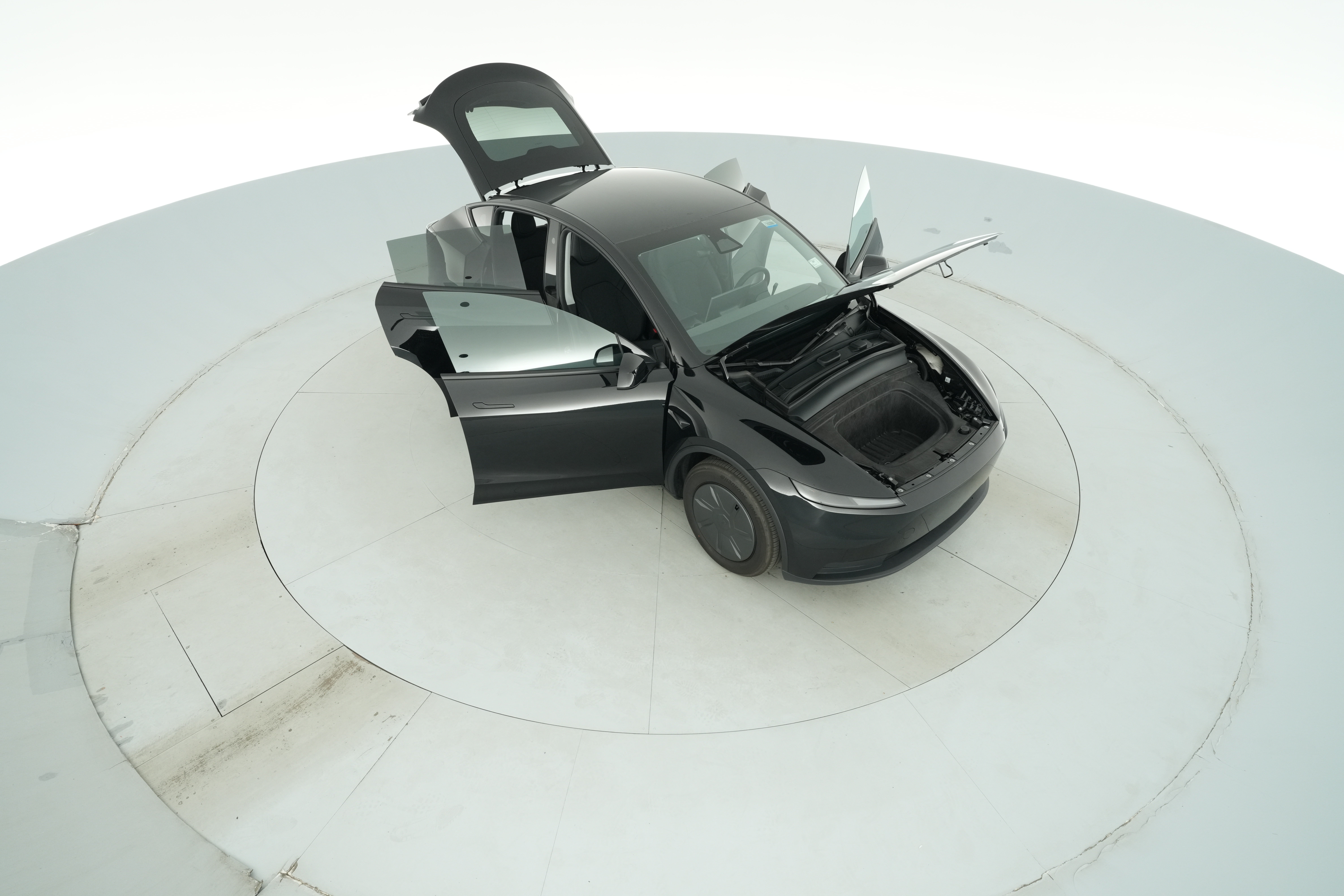 2026 Tesla Model Y Standard - Photo 53
