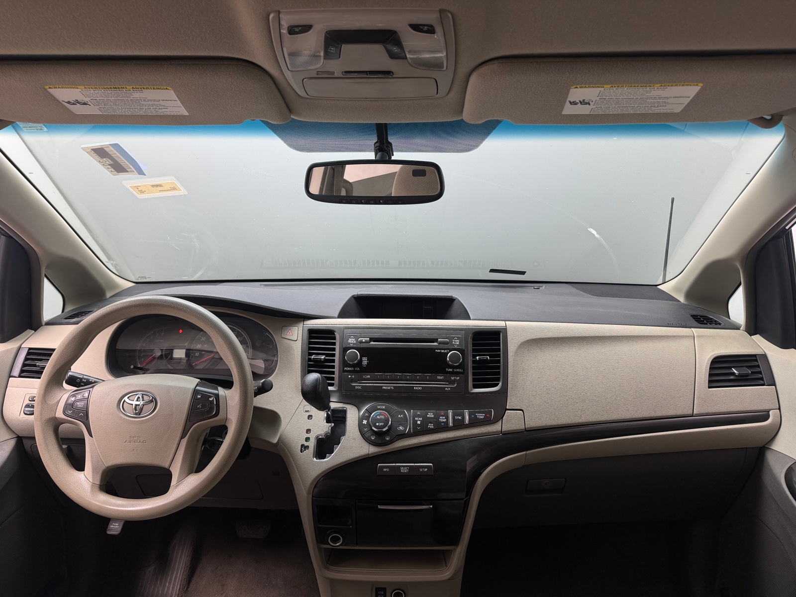 Thumbnail: 2014 Toyota Sienna - 3