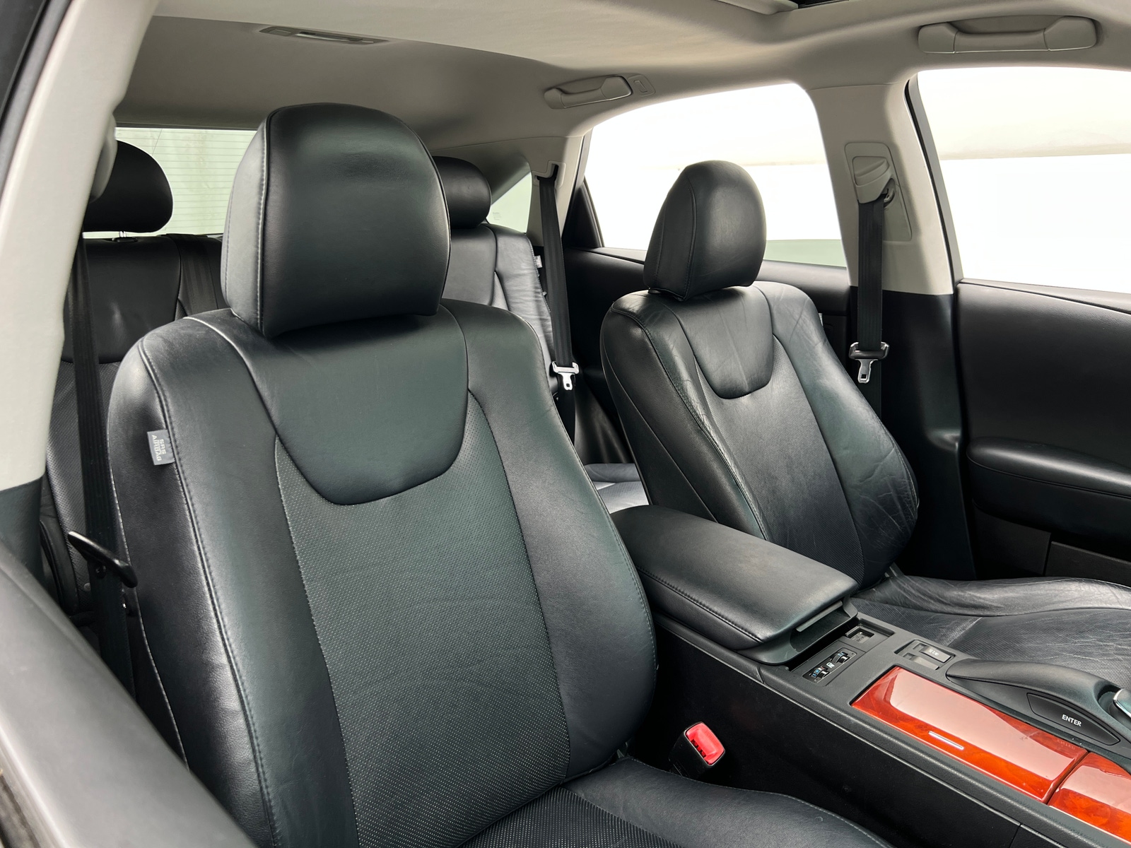 Thumbnail: 2011 Lexus RX - 2