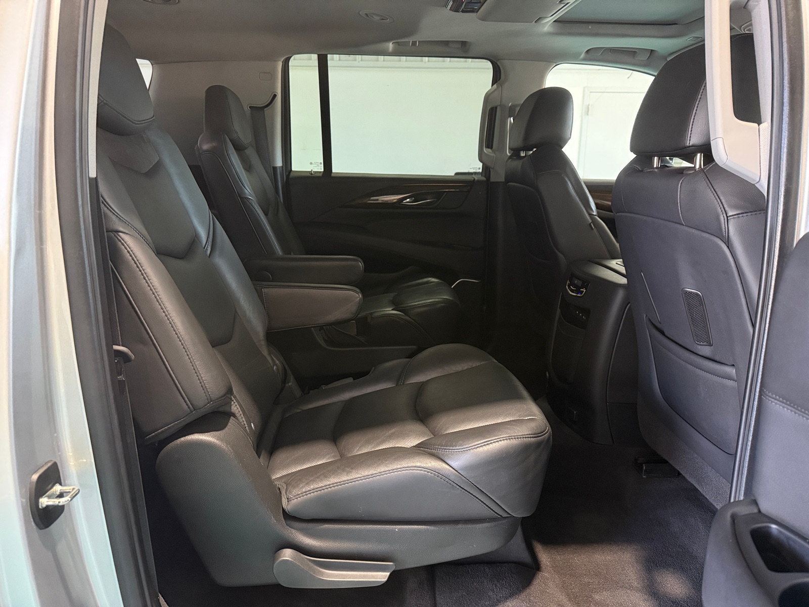Thumbnail: 2020 Cadillac Escalade - 5