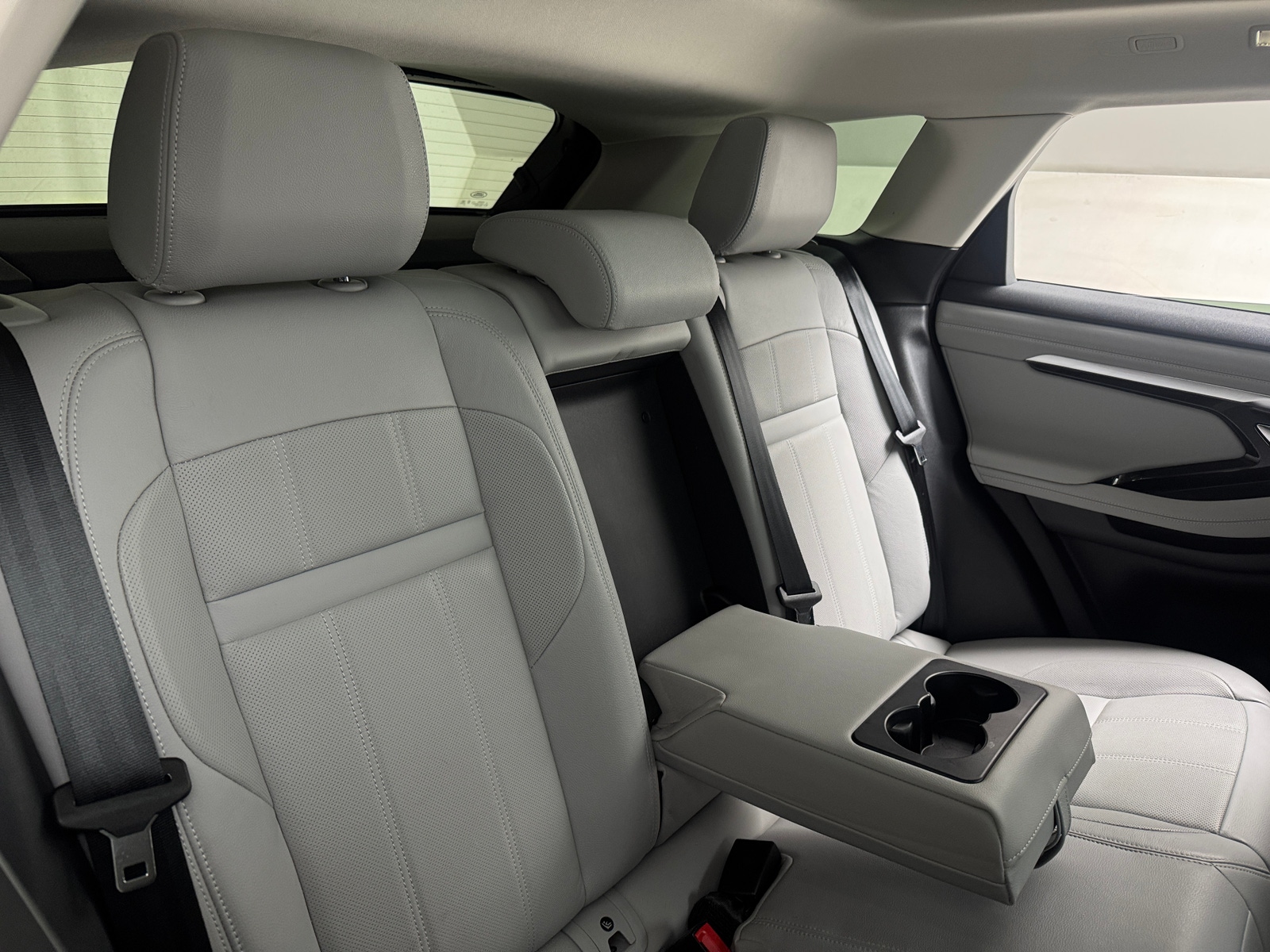 Thumbnail: 2023 Land Rover Range Rover Evoque - 5